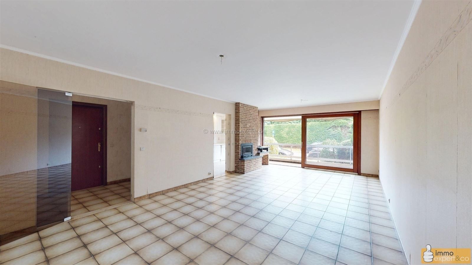 STOMBEEK-BEVER: Ruim appartement + tuin + garage. foto 6