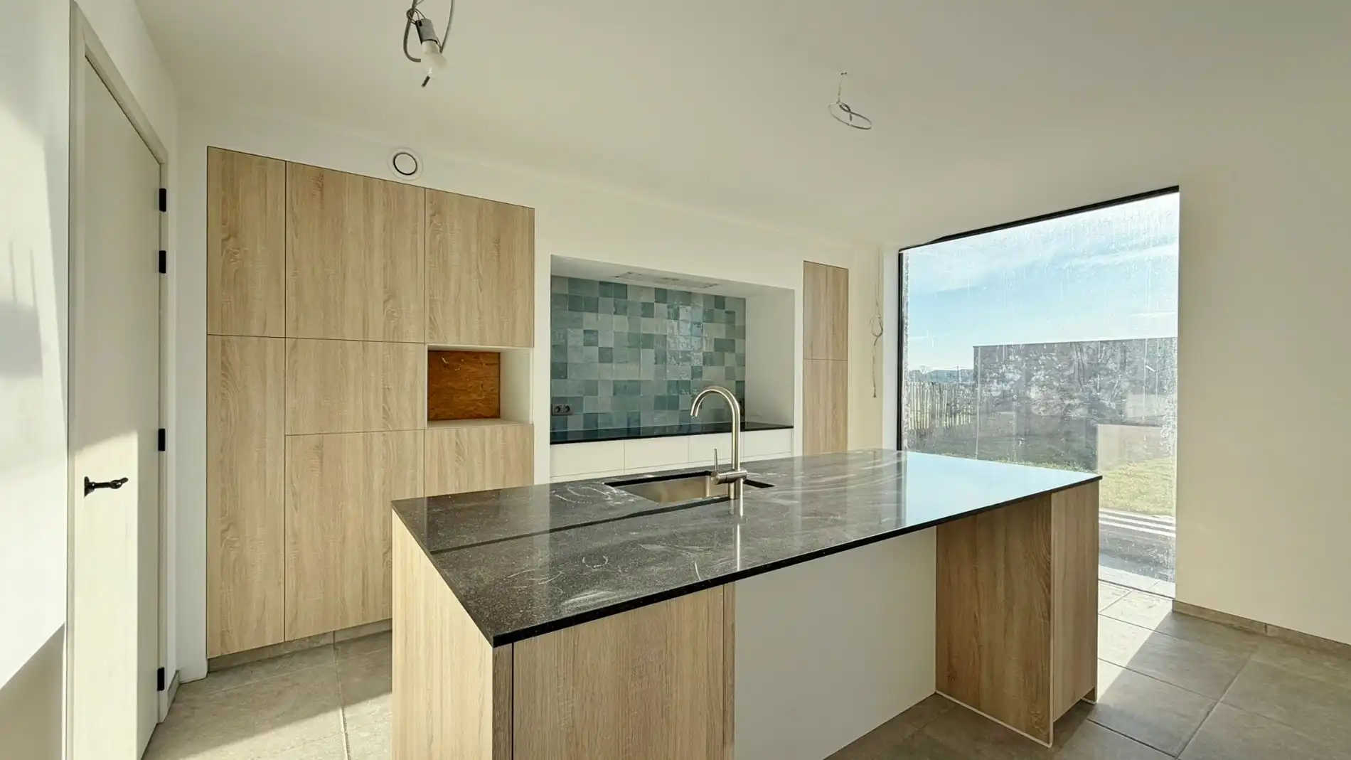 Prachtige nieuwbouwwoning in pastoriestijl met landelijk zicht foto 6