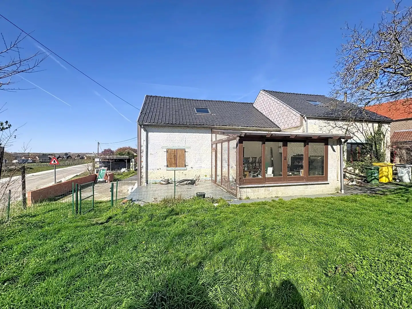 Ruime open bebouwing met zonnige tuin in Hoegaarden foto 19