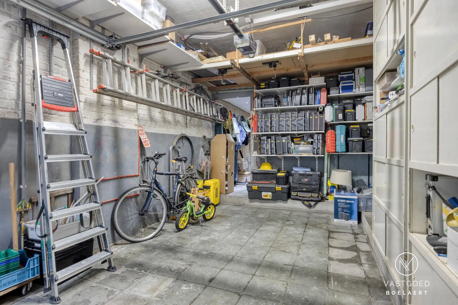 Stadswoning met 6 slaapkamers, garage én tuin te Aalst foto 23