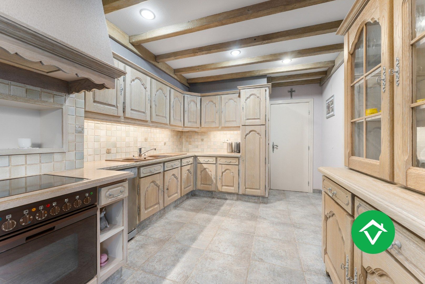 Alleenstaande woning met 4 slaapkamers te Eernegem foto 8