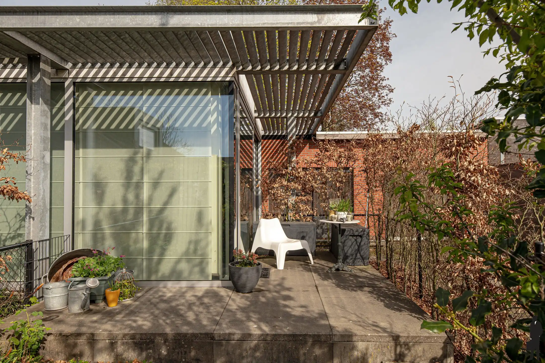 Ruime woning met zorgwoning foto 47