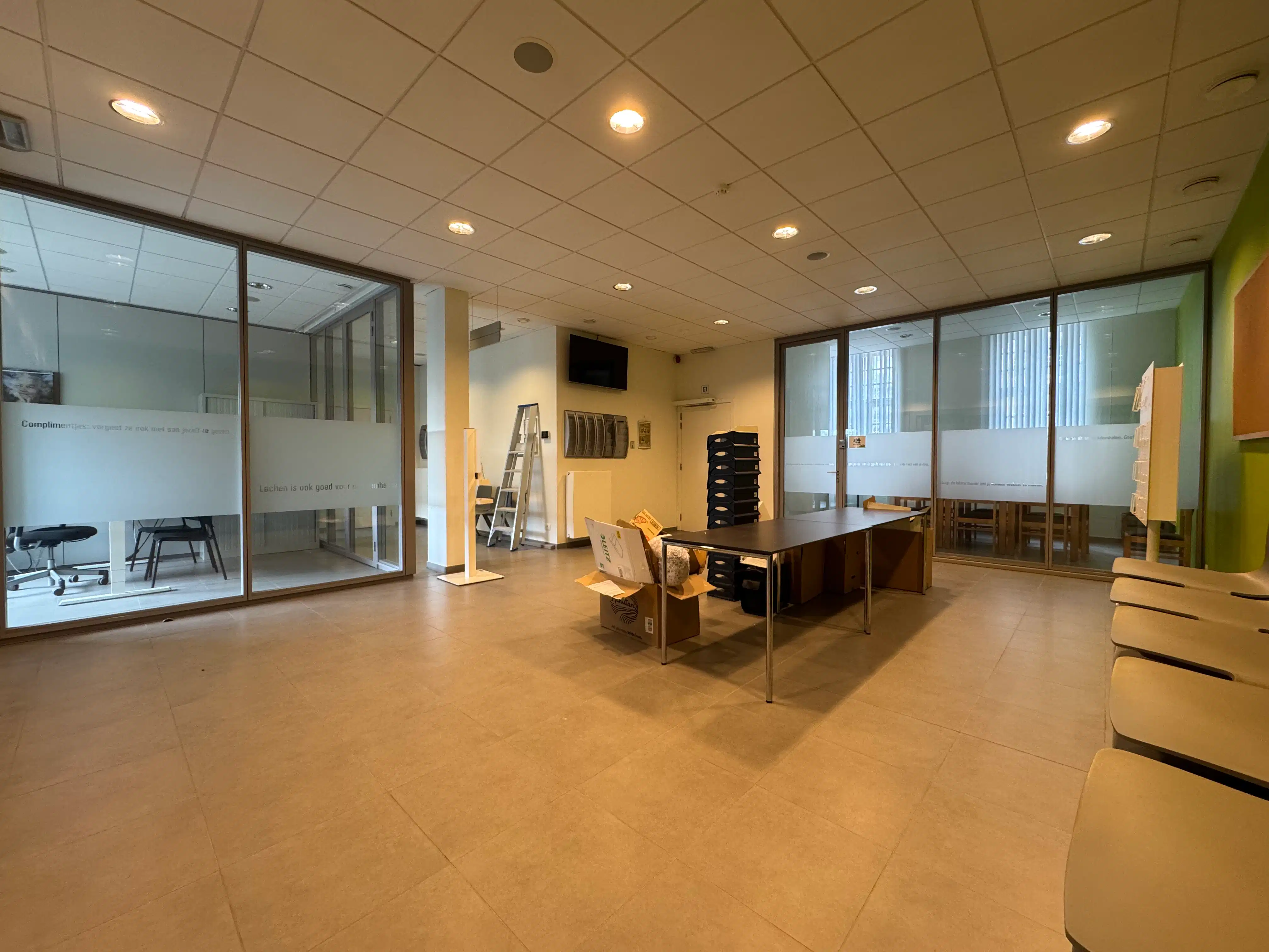 Instapklaar handelsgelijkvloers 250 m² Middelkerke foto 2