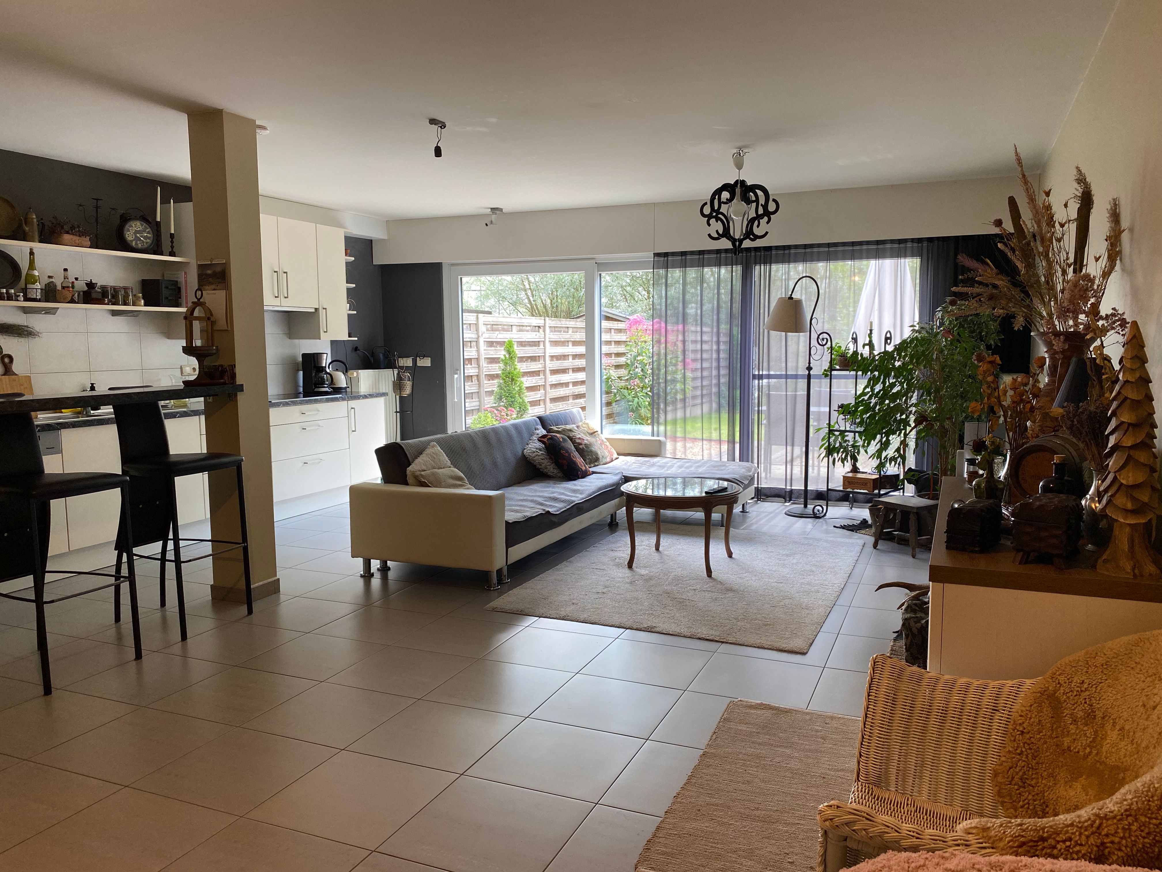 Mooie ruime woning te koop in Eeklo als opbrengsteigendom foto 2