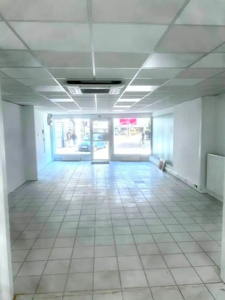 TOP GELEGEN HANDELSPAND TOV DELHAIZE foto 4