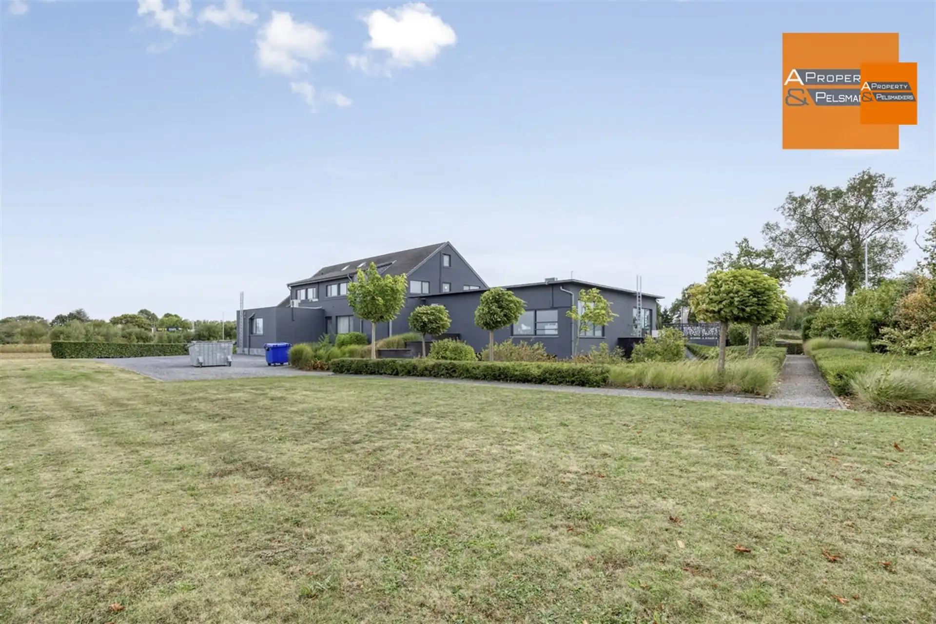 Hotel met 24 kamers foto 32