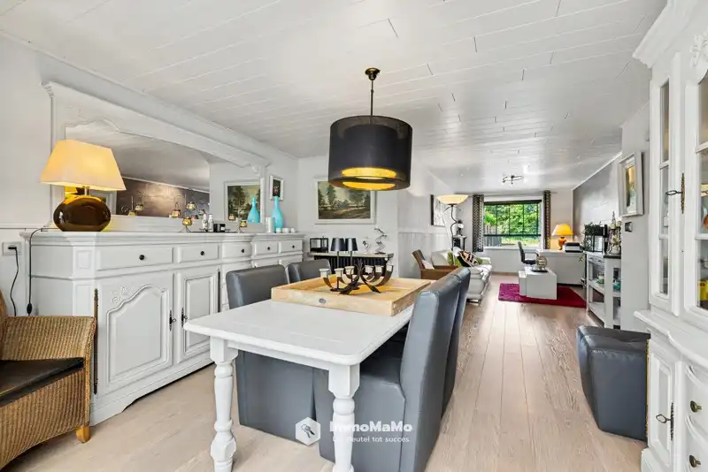 RUIME GERENOVEERDE WONING MET 3 SLPK TE KOOP IN WACHTEBEKE foto 11