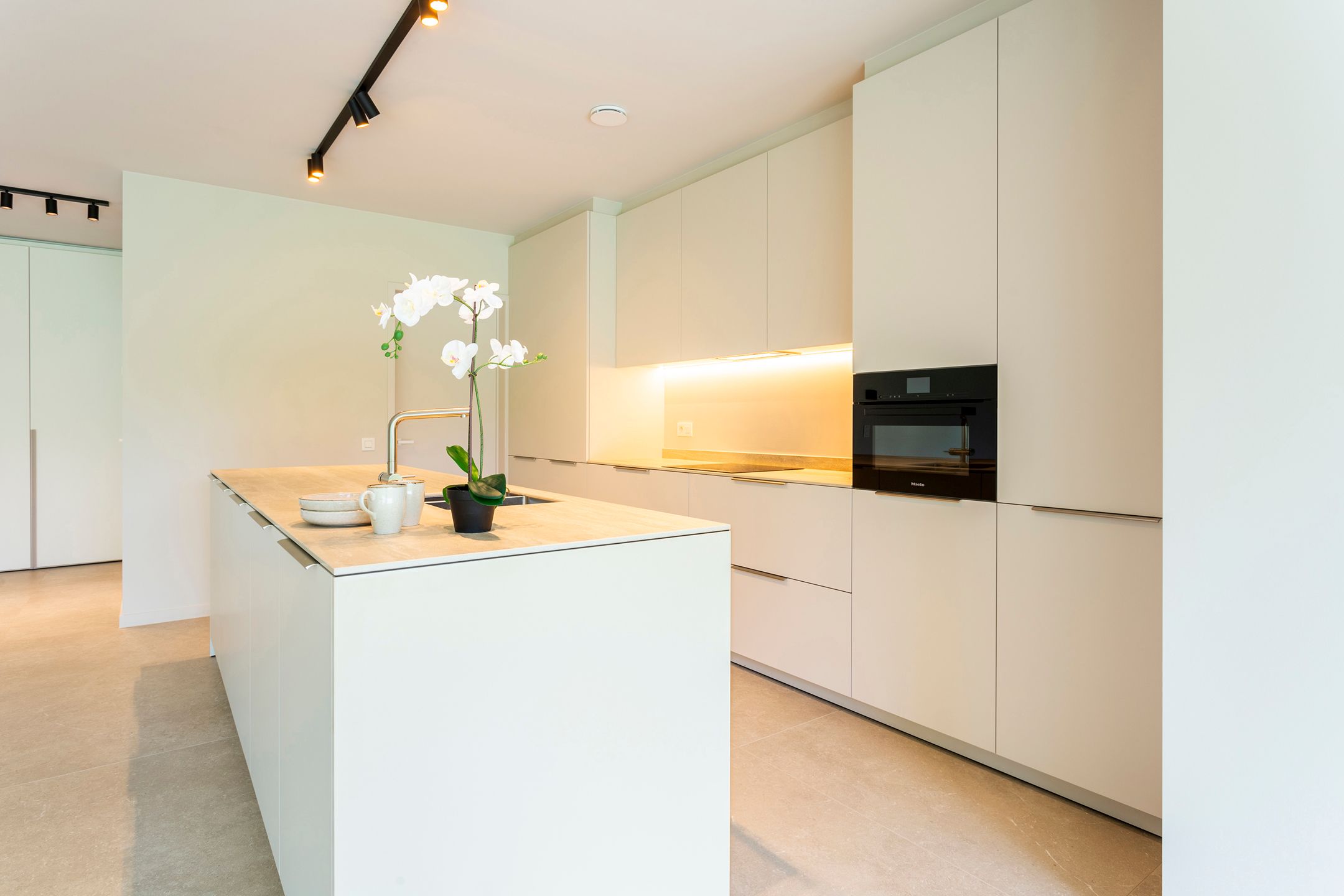 nieuwbouw luxevilla met riante tuin foto 8