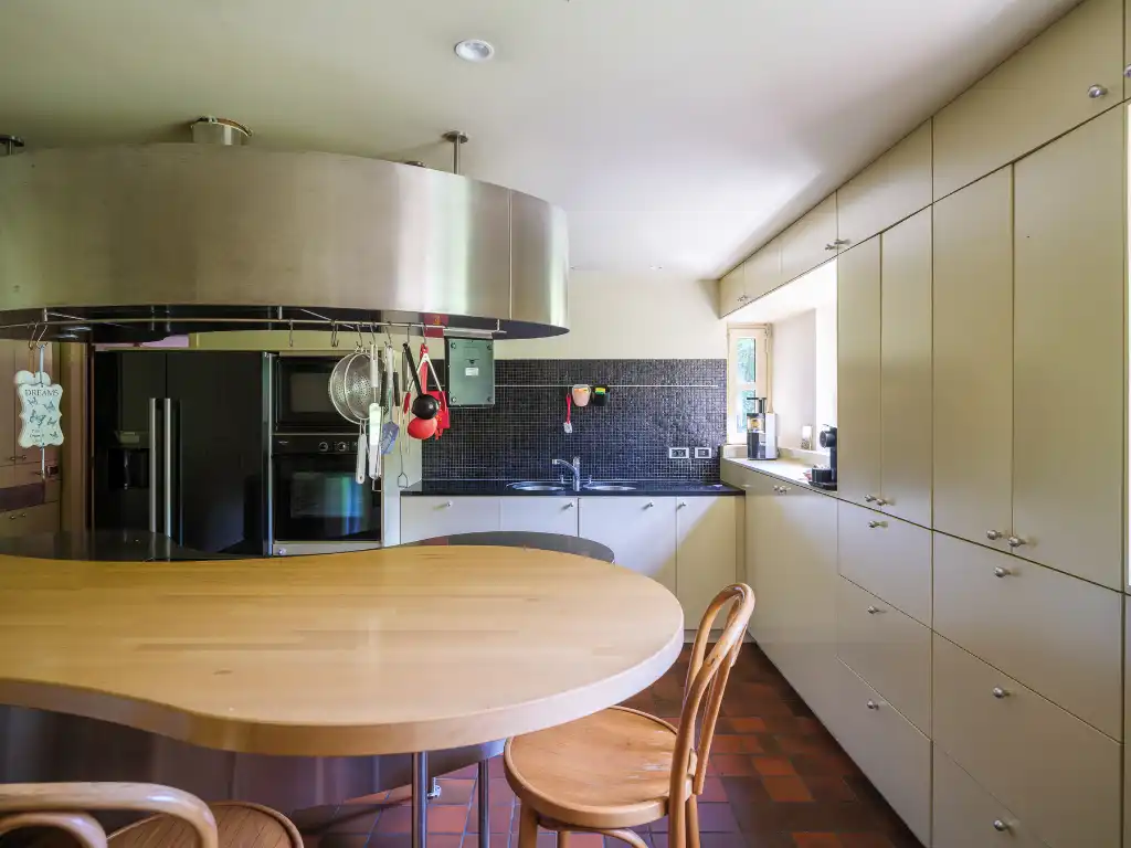 Bijzonder ruime en vrijstaande villa gelegen op een gunstig perceel van ca. 9.700&nbsp;m² in Kruisem foto 9