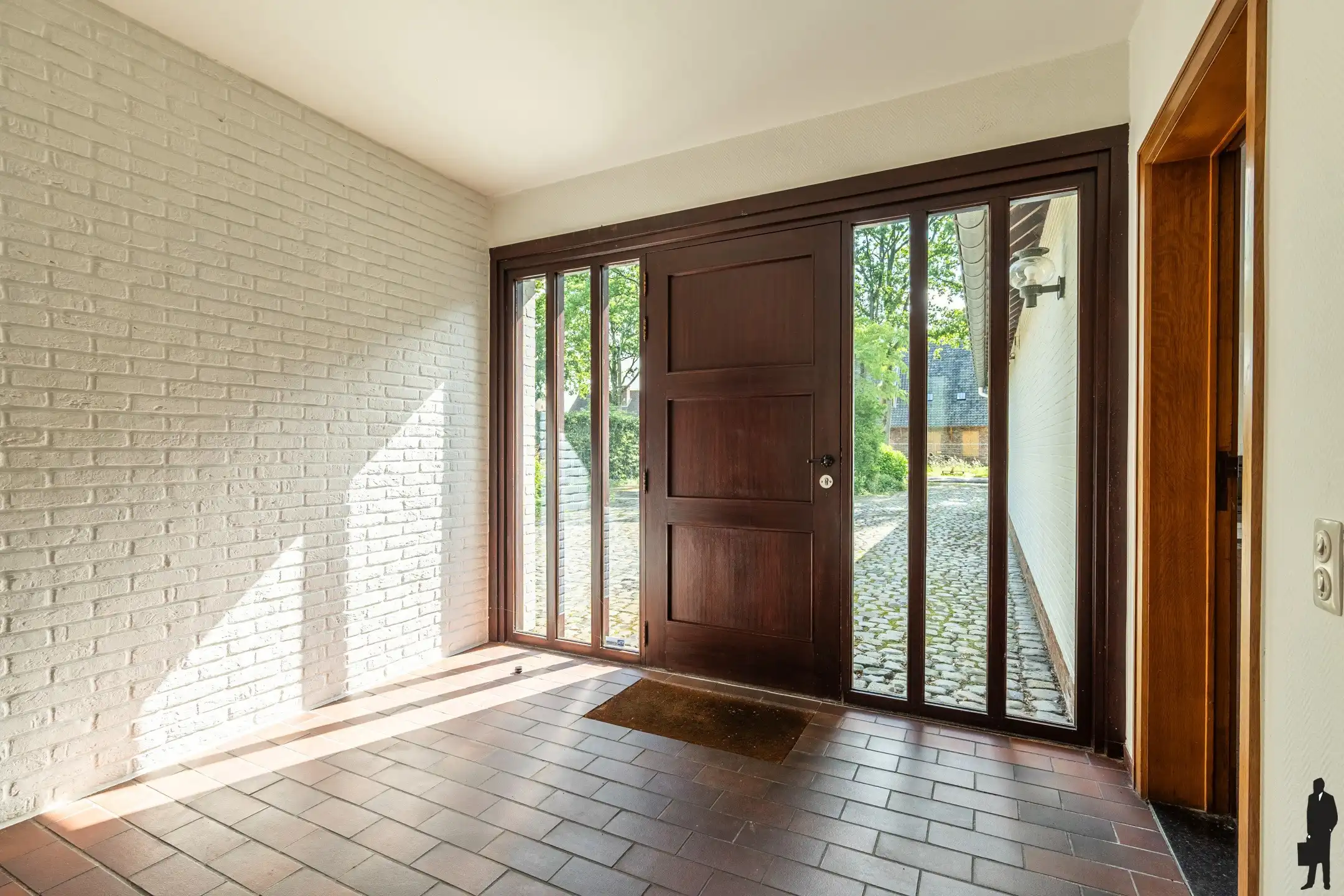 Ruime gelijkvloerse woning in rustige buurt van Malle foto 5