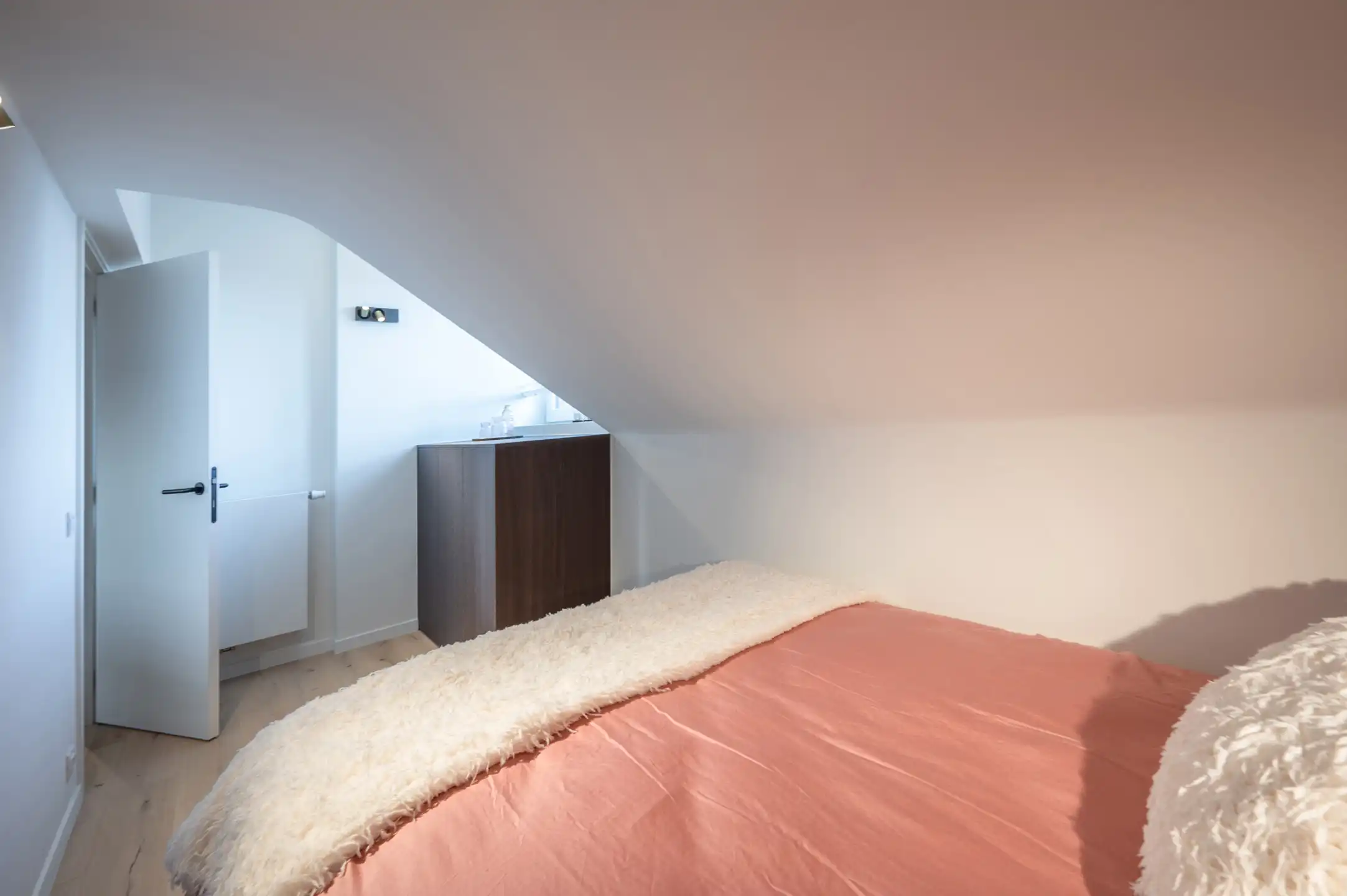 Gerenoveerd appartement in charmante residentie in het Zoute foto 19