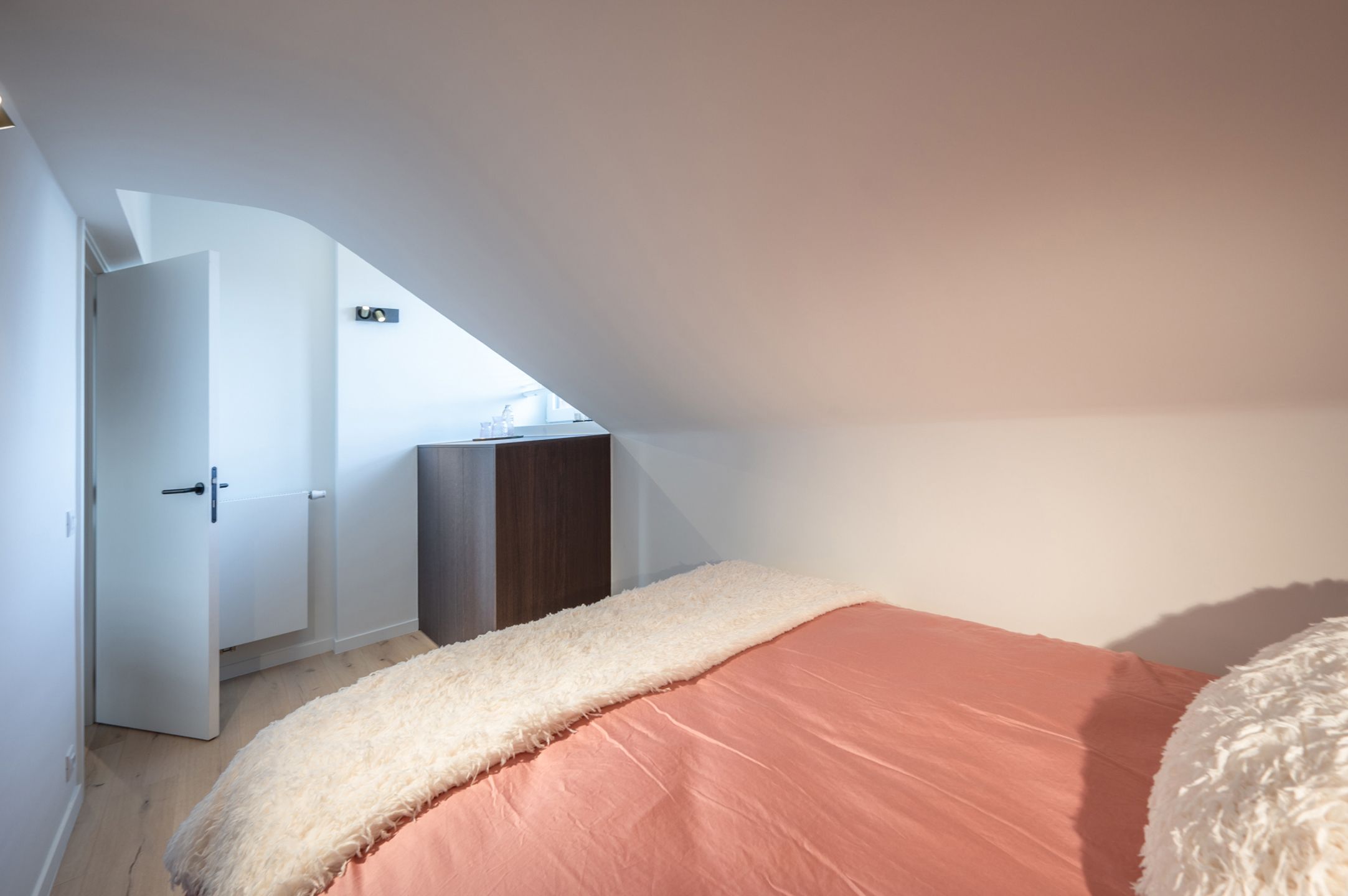 Gerenoveerd appartement in charmante residentie in het Zoute foto 19