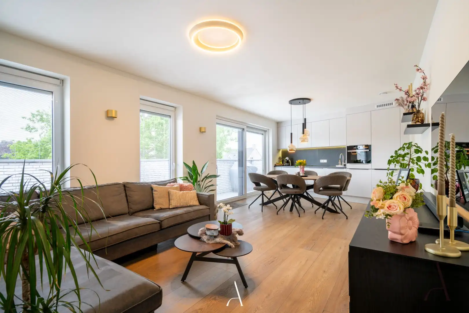 Recent BEN-appartement met zuidgericht terras in het centrum van Molenbeersel foto 3