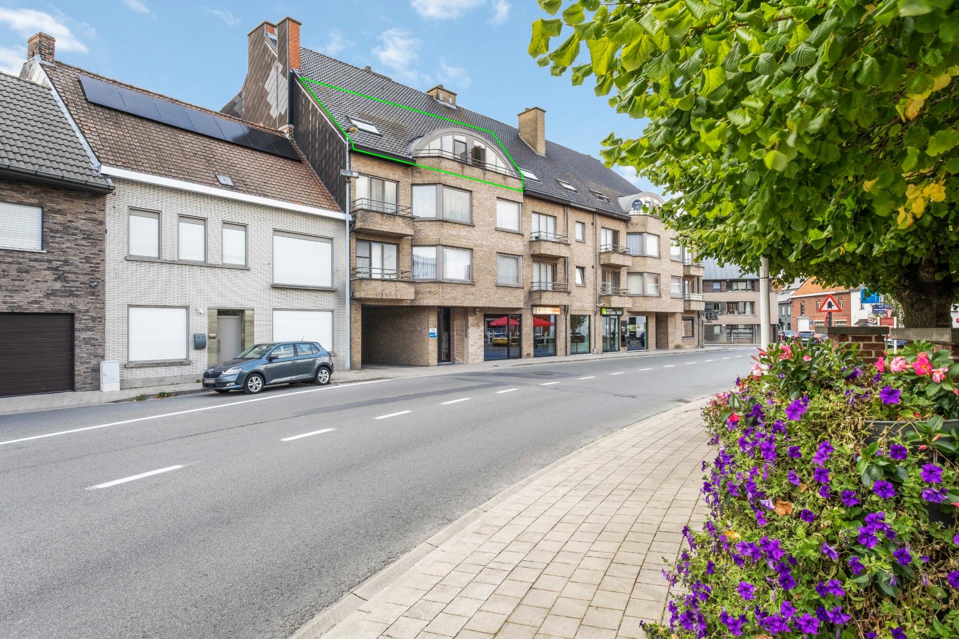 Appartement met 2 slaapkamers in centrum Desselgem foto 1