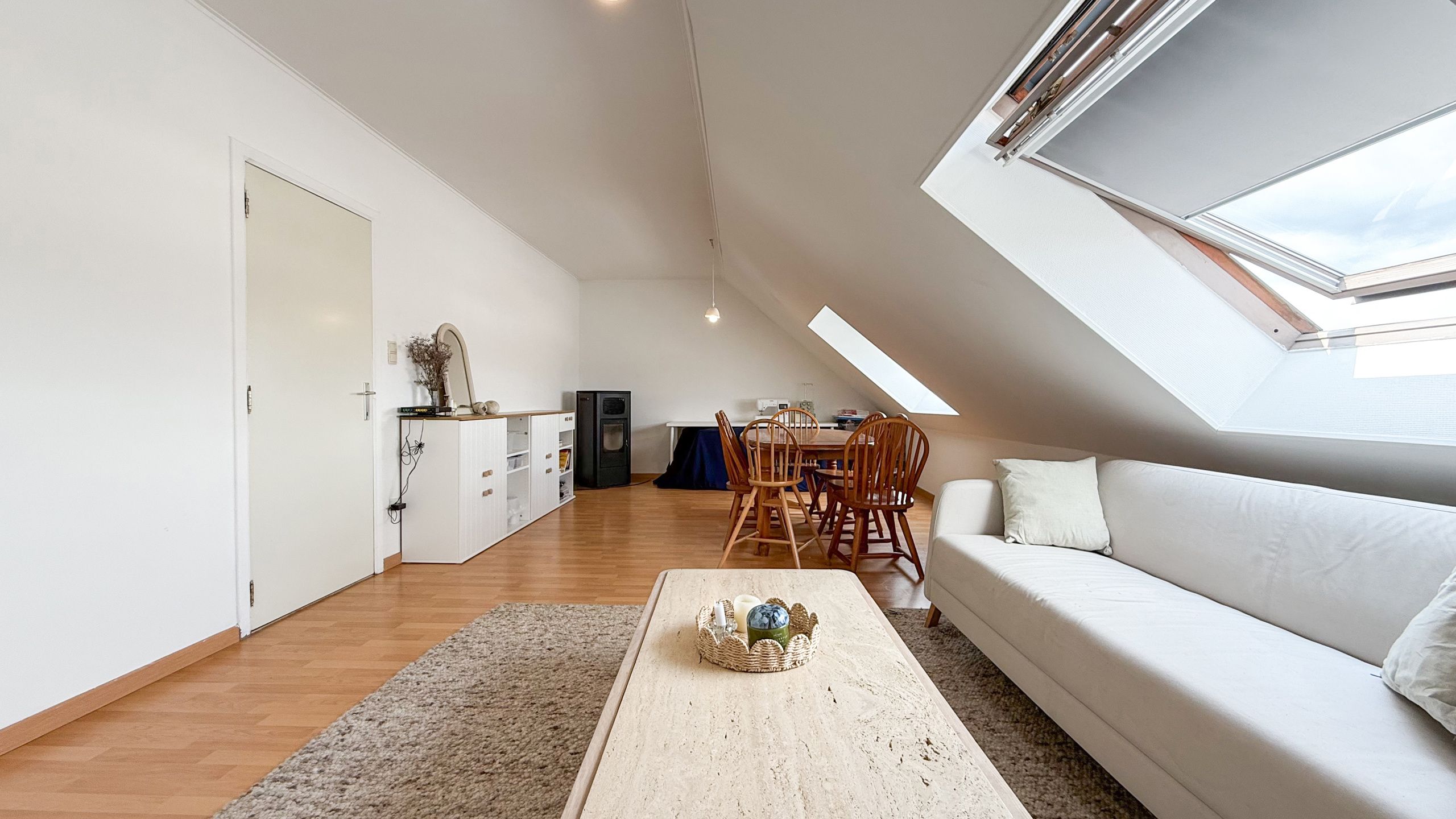 Instapklare appartement met praktische indeling in Zonhoven! foto 7