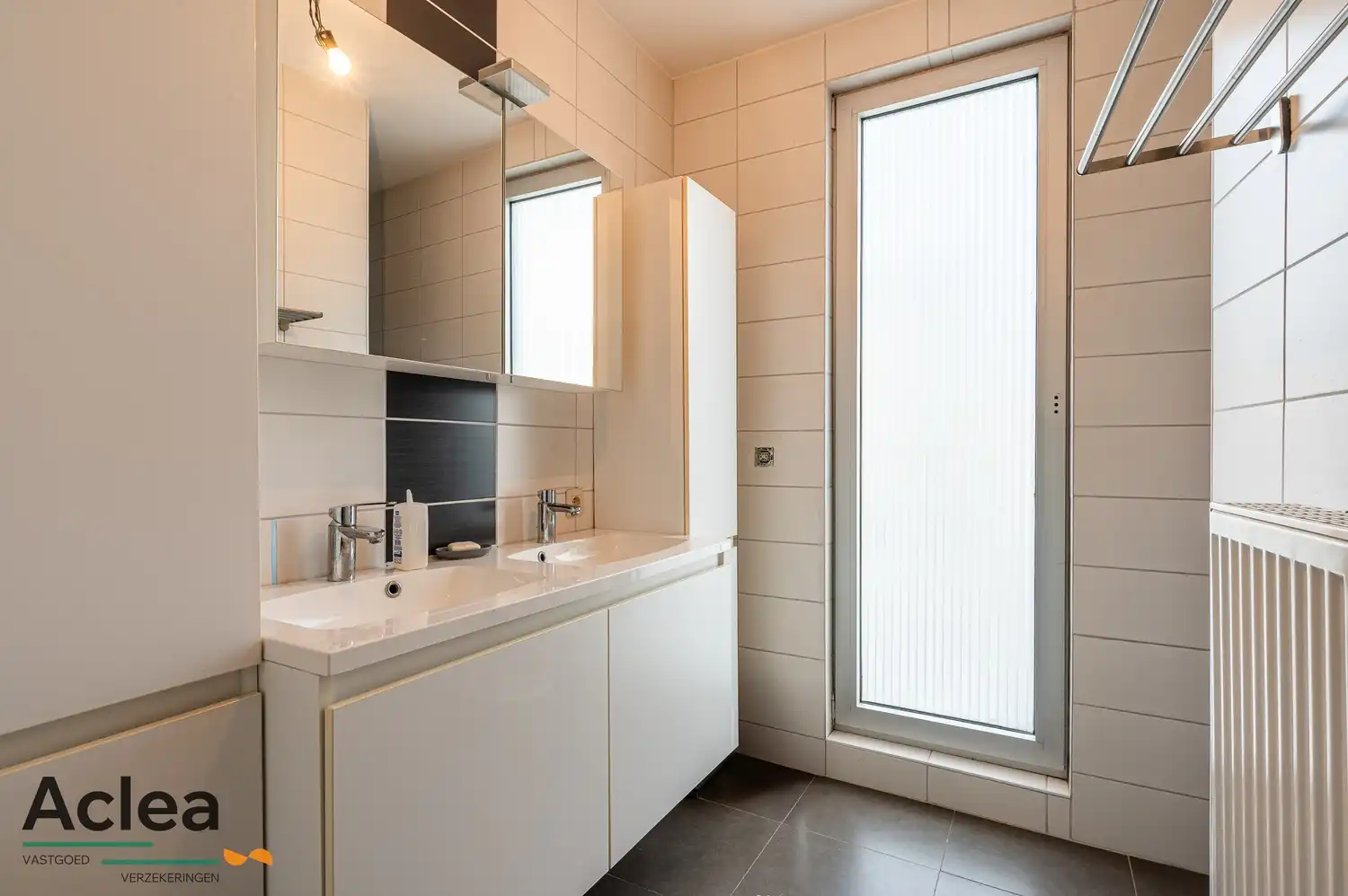 Woning met 3 slaapkamers, garage en 2 ruime terrassen in rustige woonomgeving foto 17