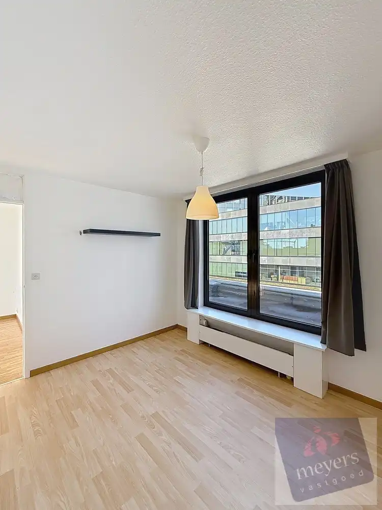 Lichtrijk appartement met ruim zonneterras in het hart van Hasselt foto 14