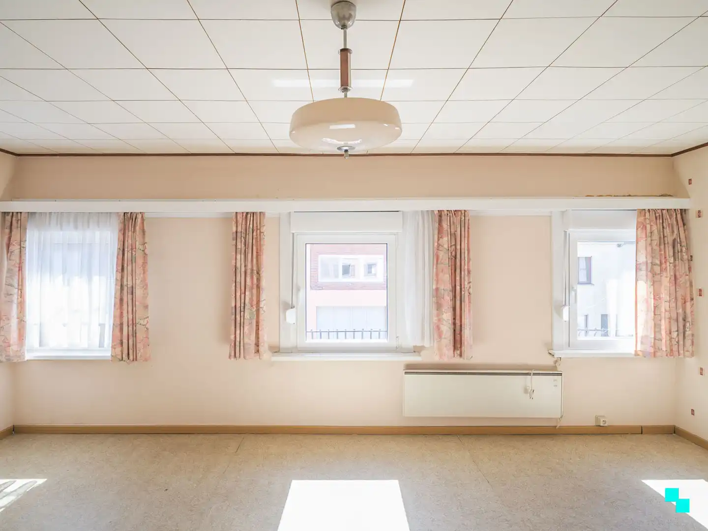 Te renoveren woning met gezellige tuin in het hart van Merelbeke foto 16