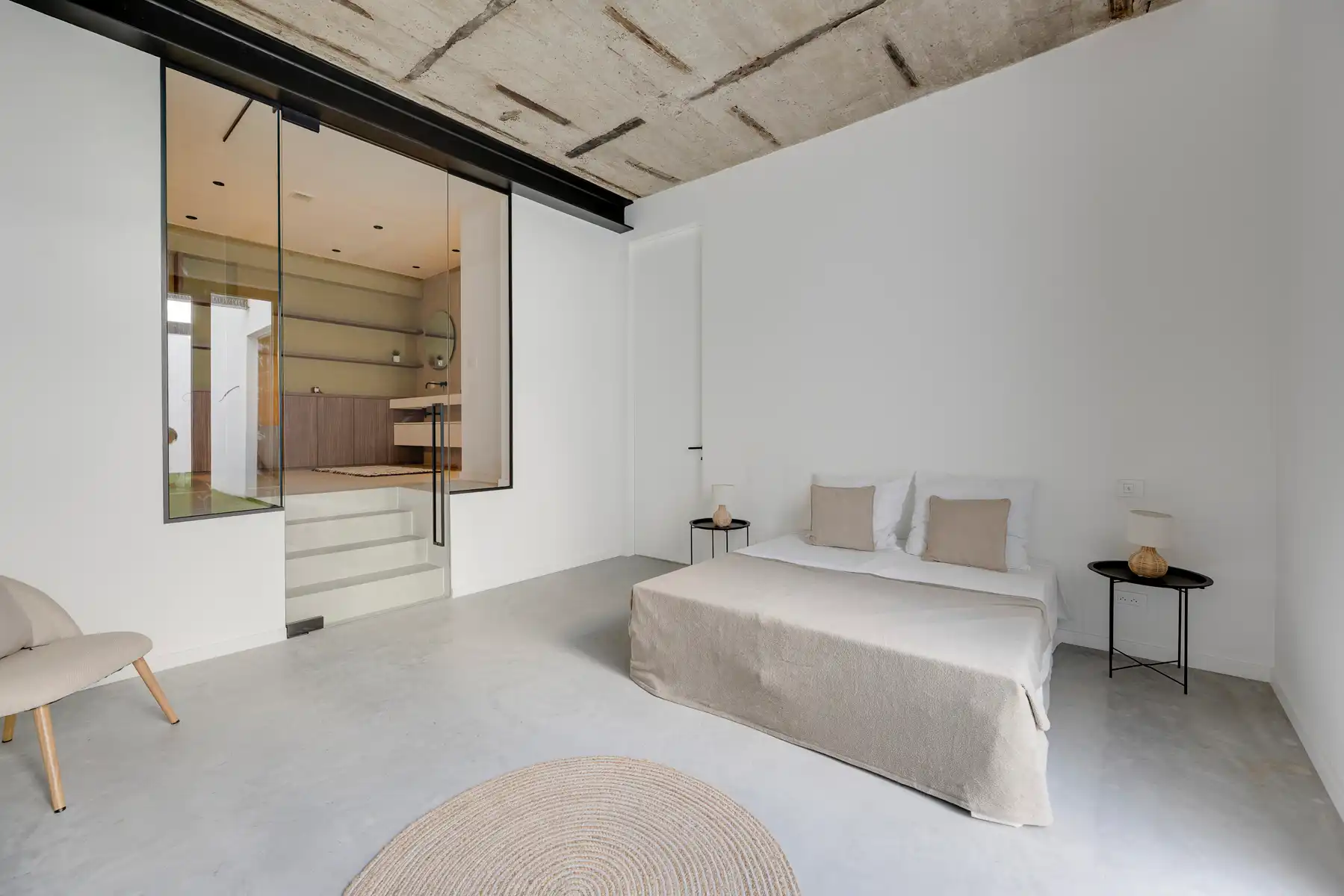 Unieke, lichtrijke loft van ca. 229 m² met ruime stadstuin foto 4