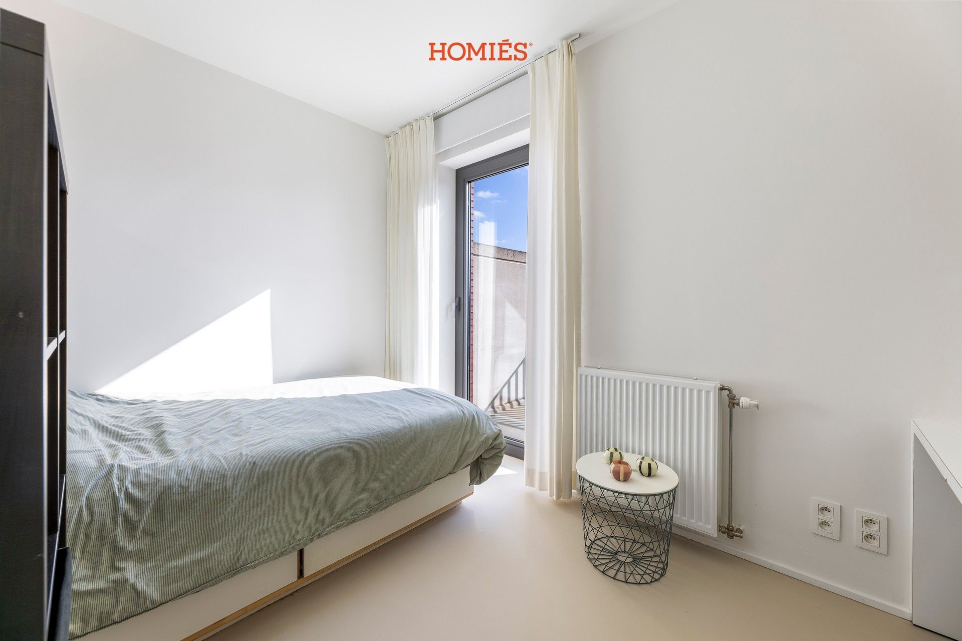 Ruim appartement met 3 slpk, riant terras en autostaanplaats foto 10