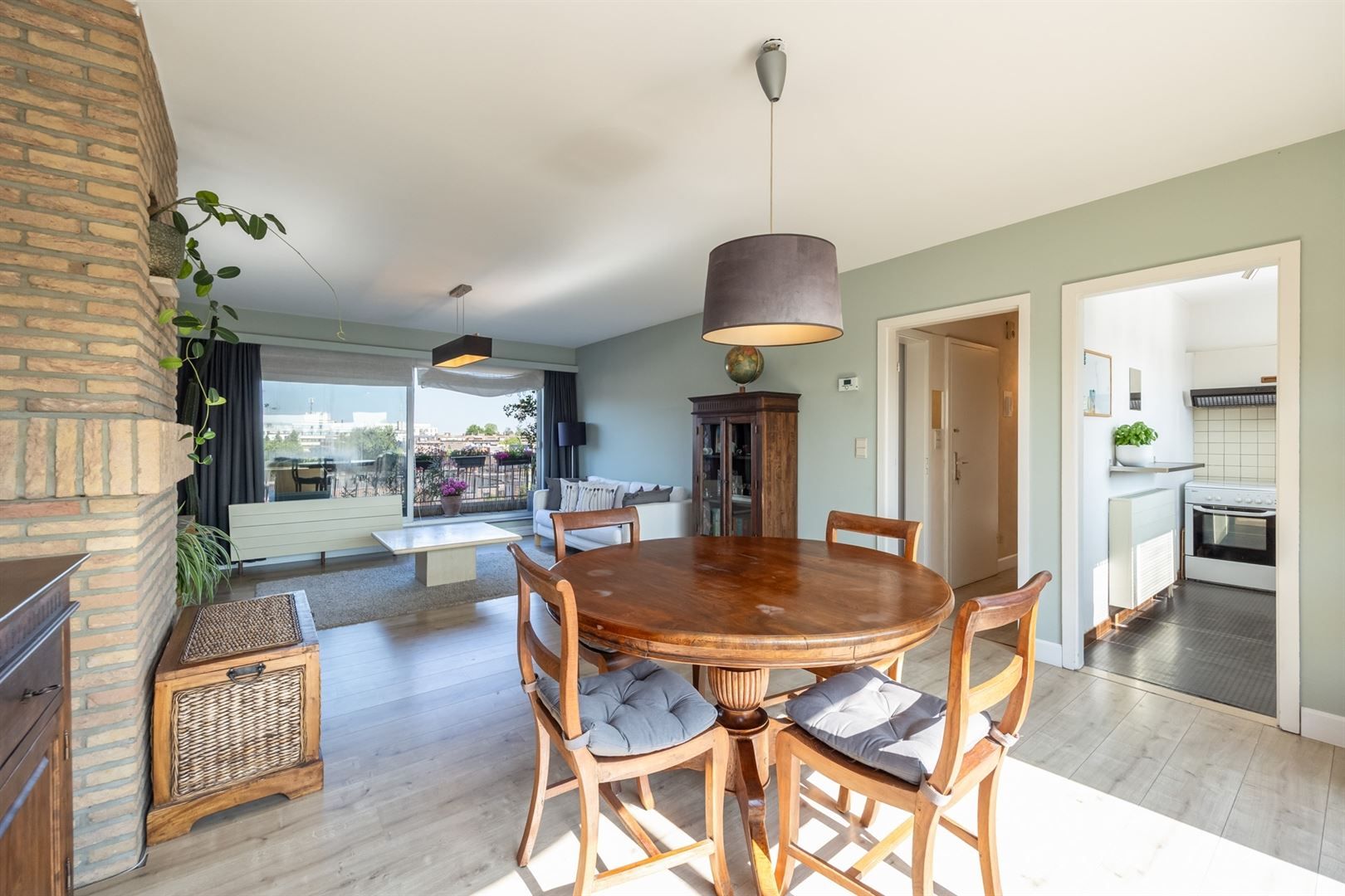 Dakappartement met 2 terrassen & garage foto 4