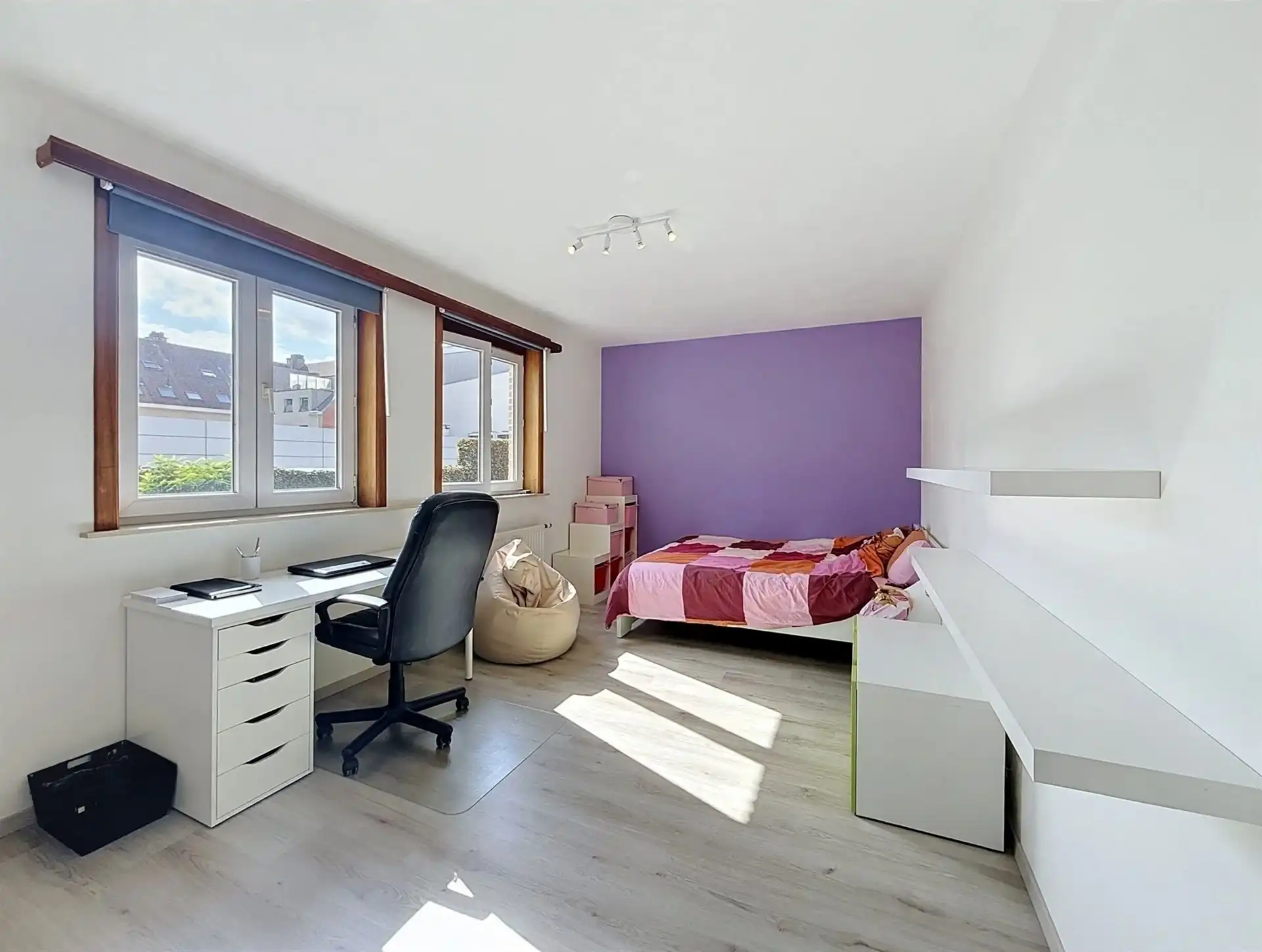 Ruime gezinswoning met 5 slaapkamers, EPC B en 203 m² bewoonbare oppervlakte in een doodlopende straat! foto 6