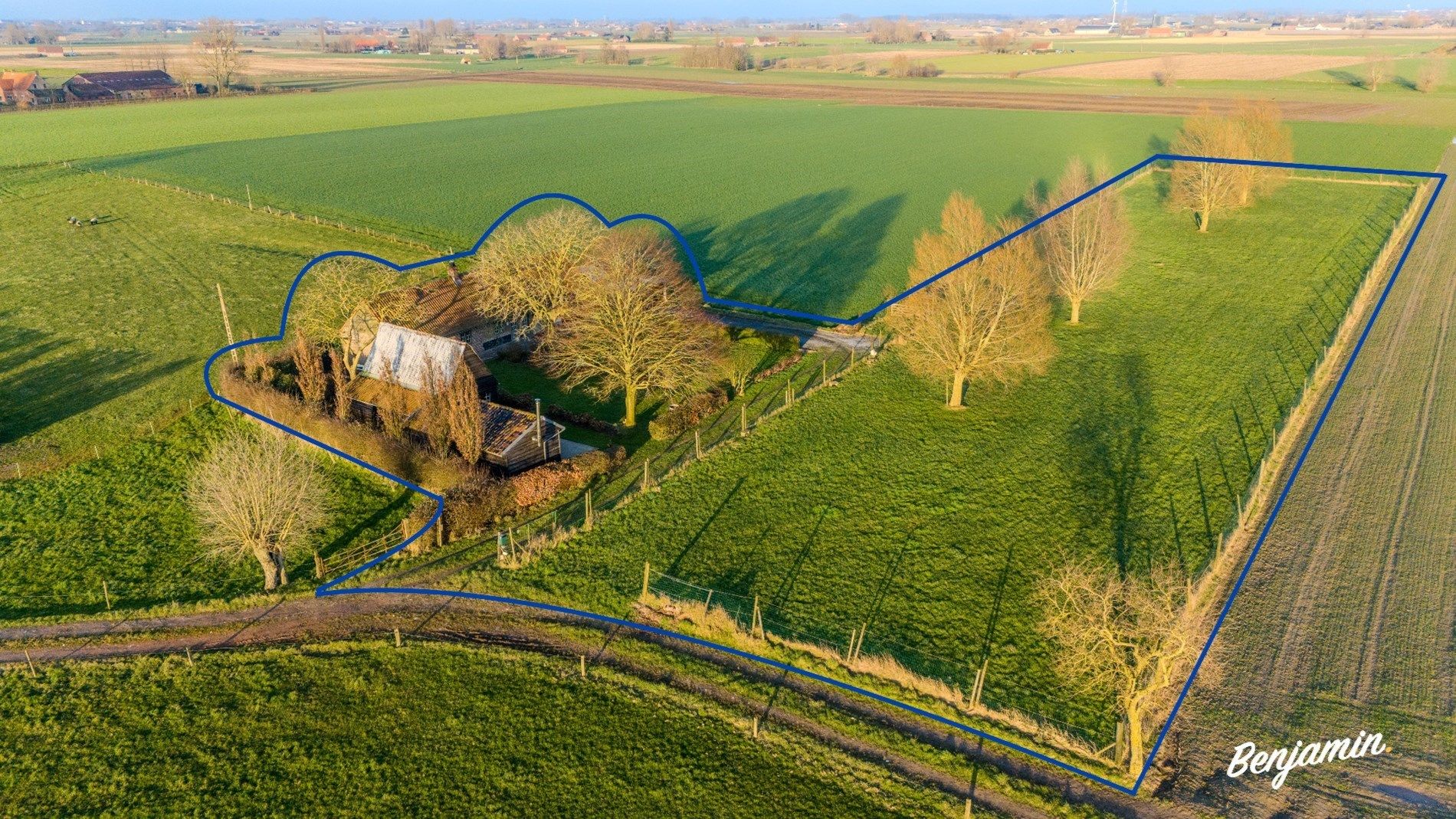 Charmante hoeve met weide te koop in Poperinge foto 2