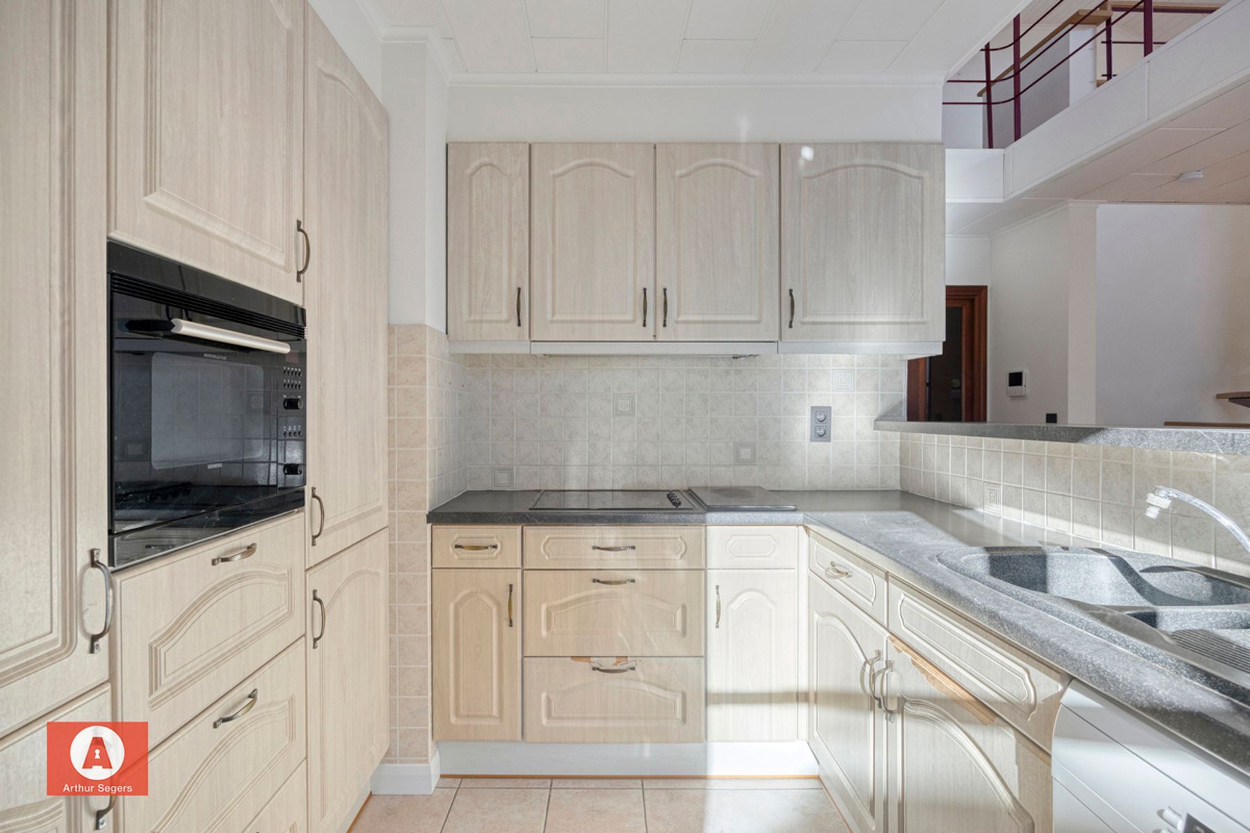 Ruim & energiezuinig appartement mét ruime beneden-berging. foto 13