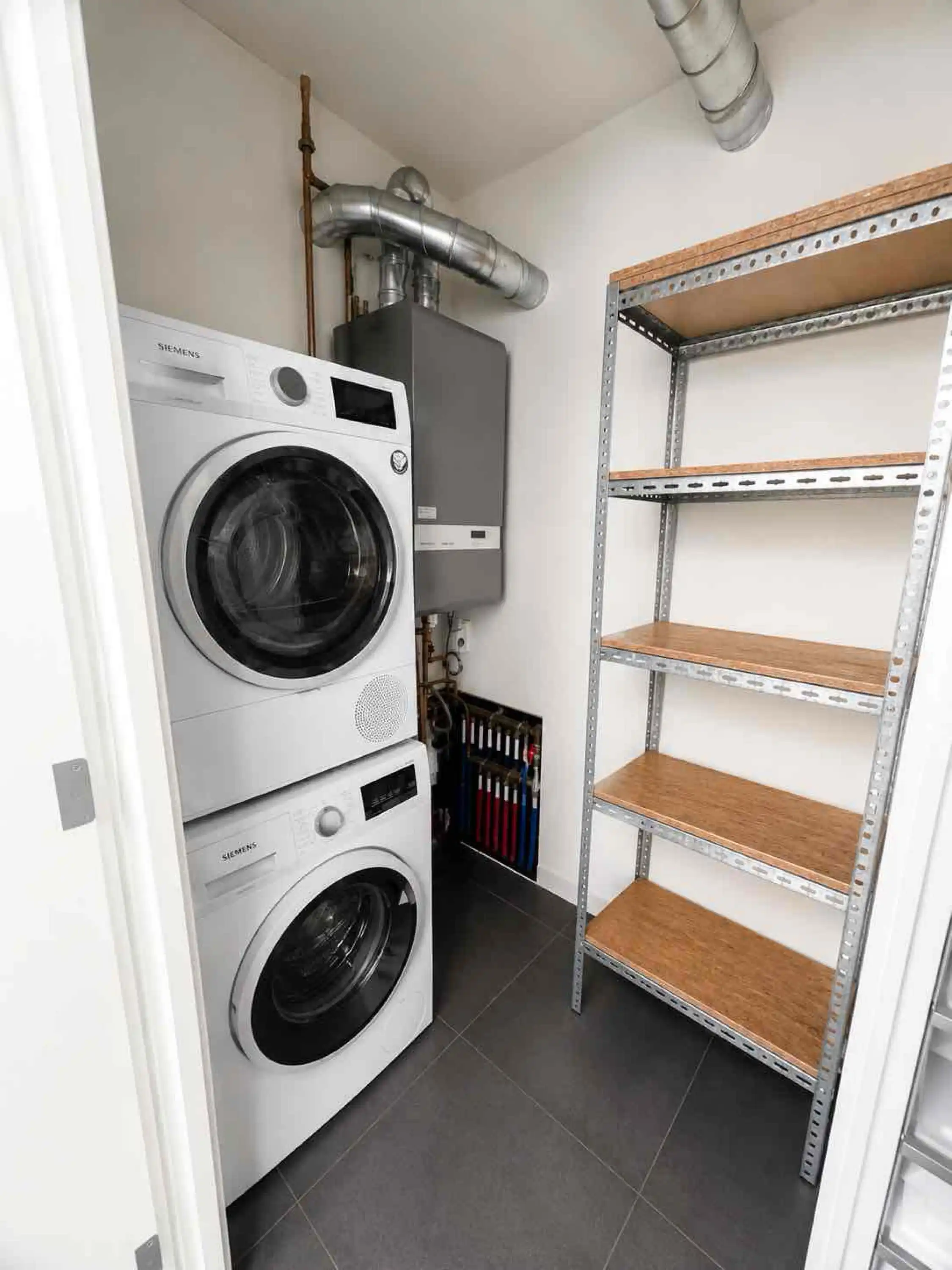 Zeer verzorgd en modern appartement met garagebox te huur foto 12