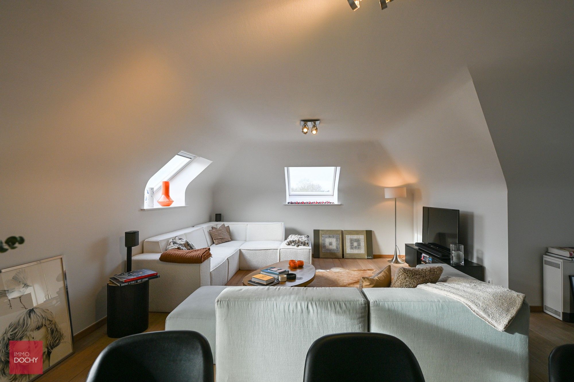 Vernieuwd ruim dakappartement | Doorniksewijk foto 5