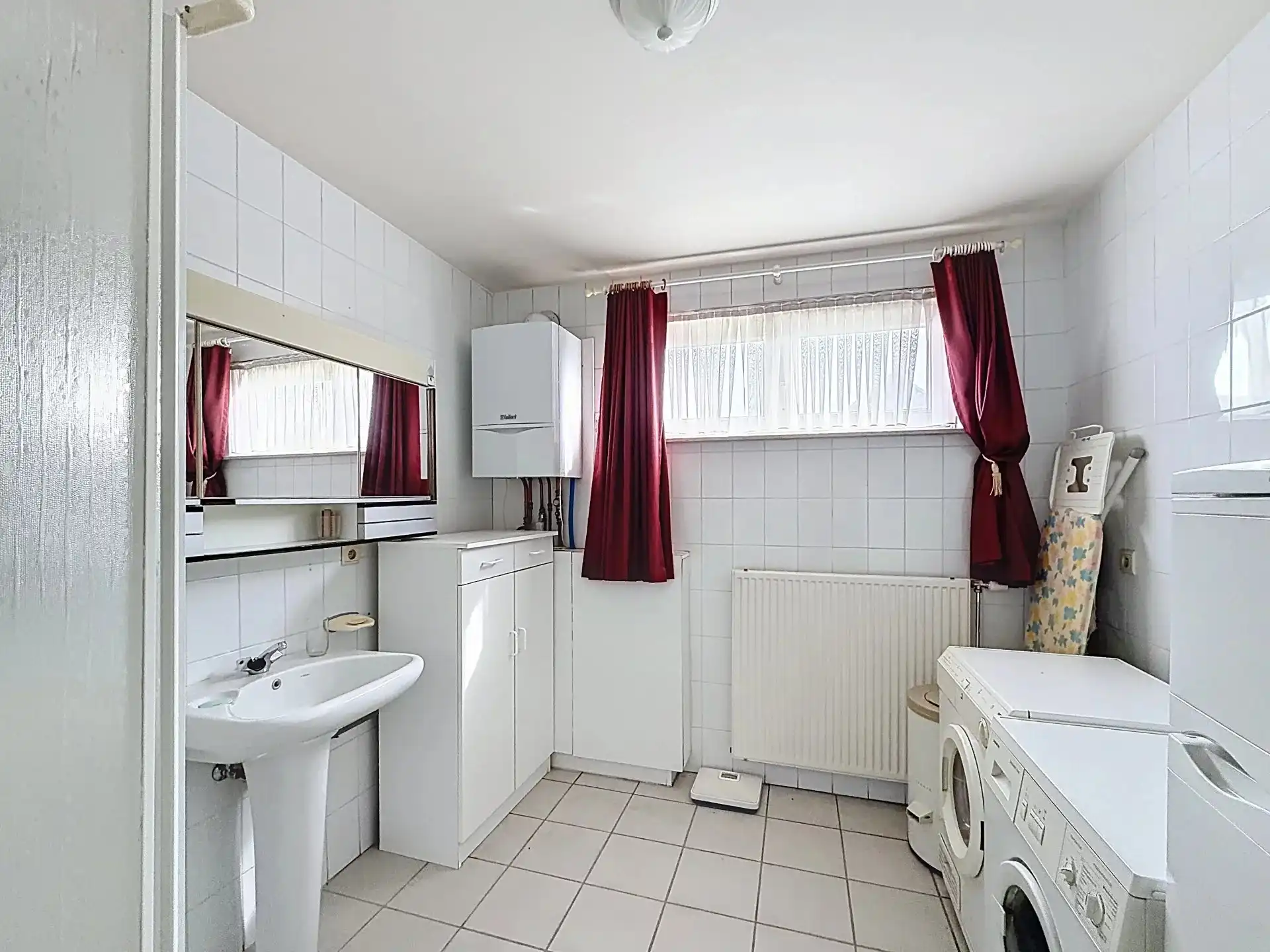 Te koop: Ruim duplex appartement met 4 slaapkamers in Lommel foto 17