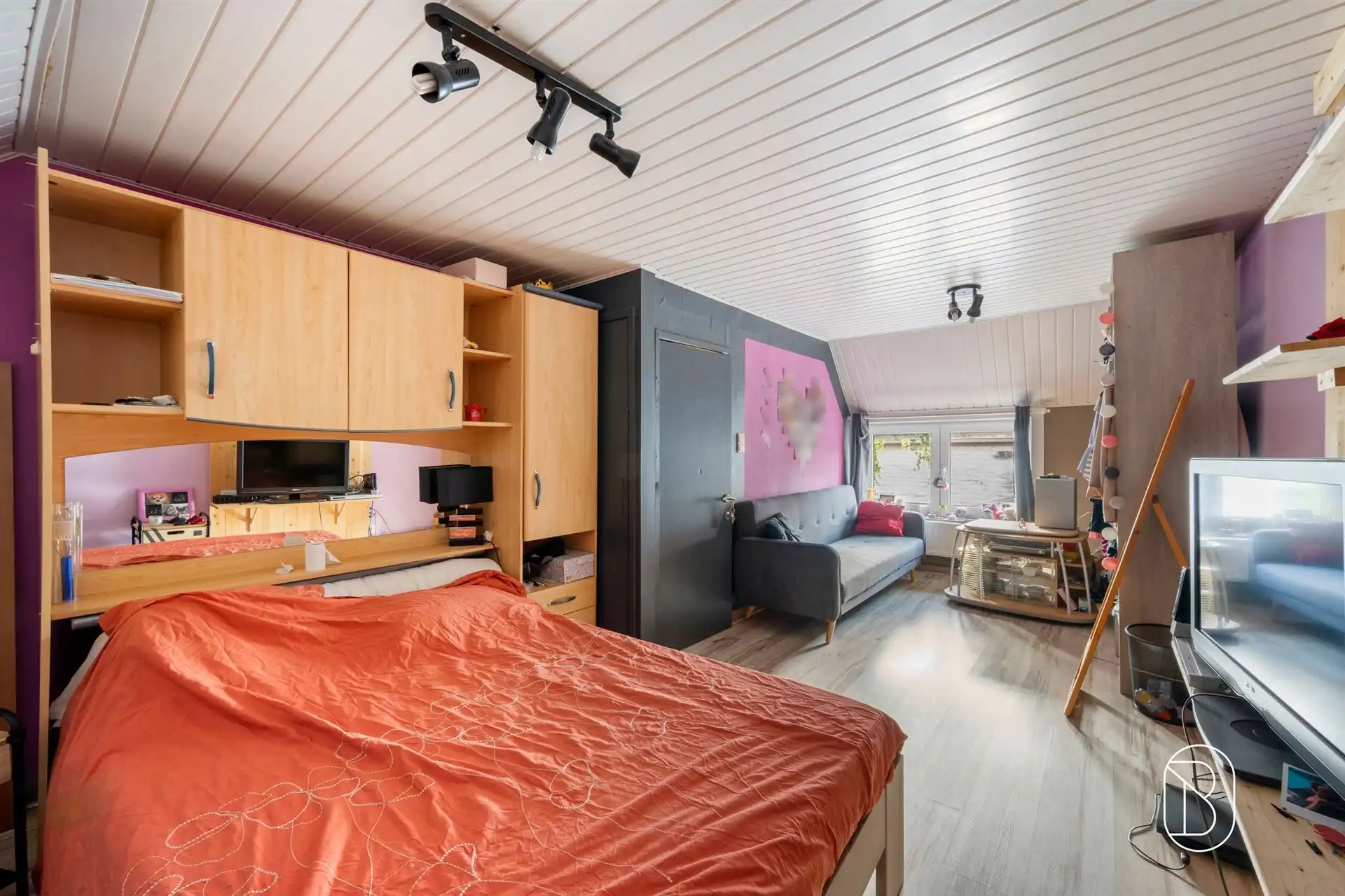 Charmante woning, met 2 slaapkamers in Froyennes foto 11