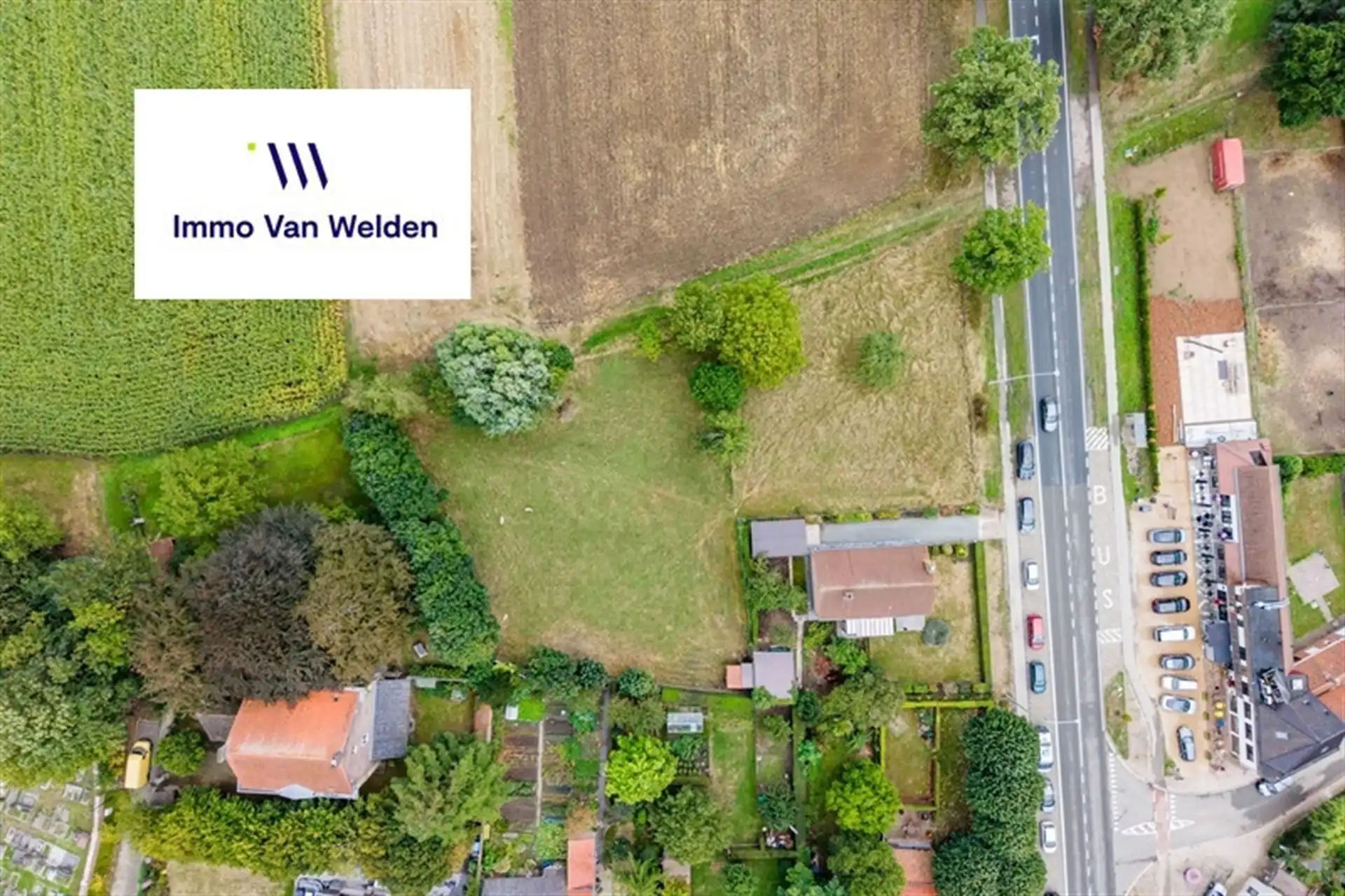 Vrijstaande woning met uitzonderlijk ruim perceel en landelijk uitzicht foto 40