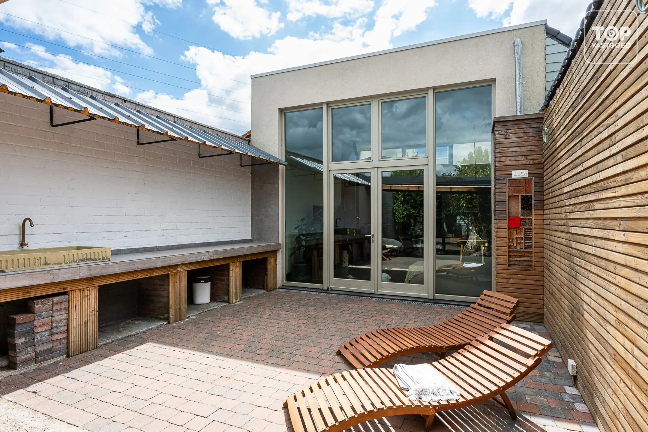 Instapklare woning met 2 slaapkamers op een uitstekende en goed bereikbare locatie foto 5
