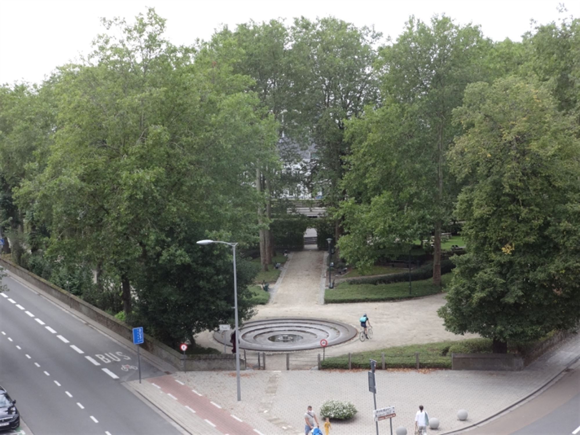 Modern appartement centrum Kortrijk foto 8