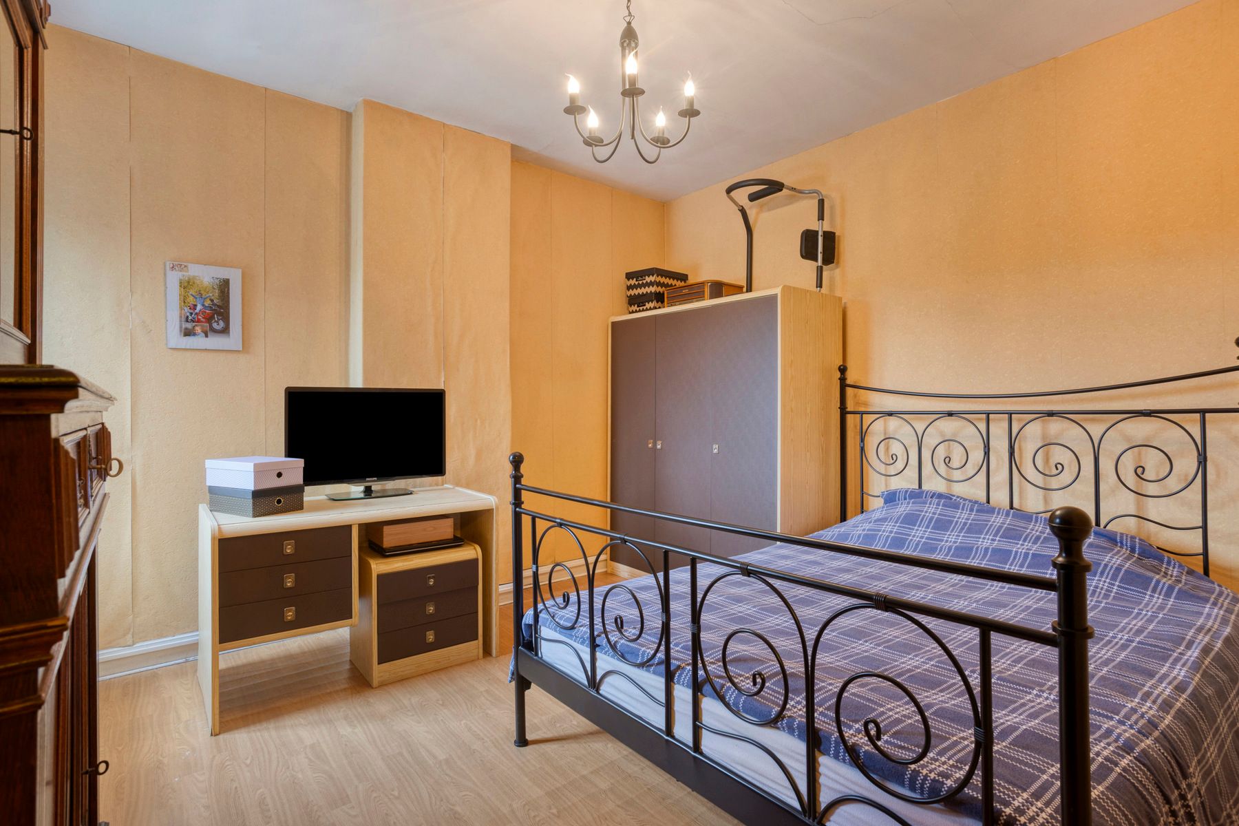 Charmante halfopen woning met potentieel foto 15