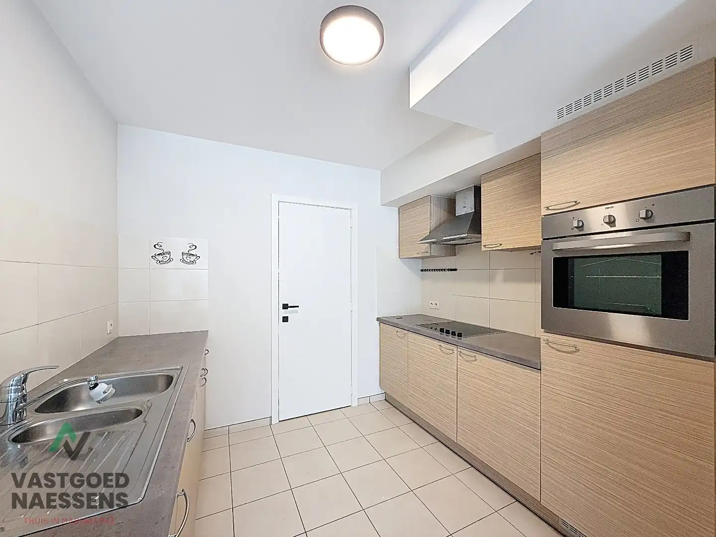 1 SLPK APP MET 2 TERRASSEN VLAKBIJ ZEEDIJK foto 9