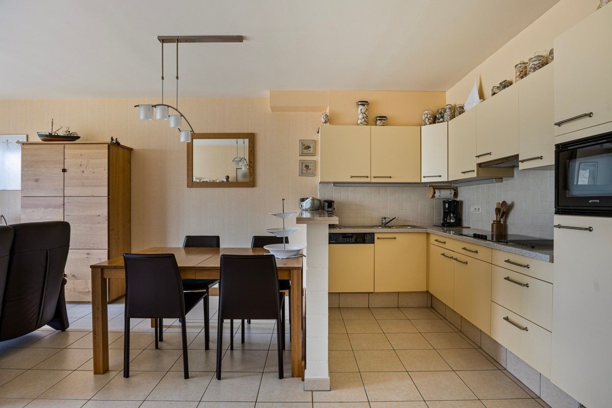 Schitterend gelegen appartement met twee slaapkamers te koop in Koksijde! foto 6