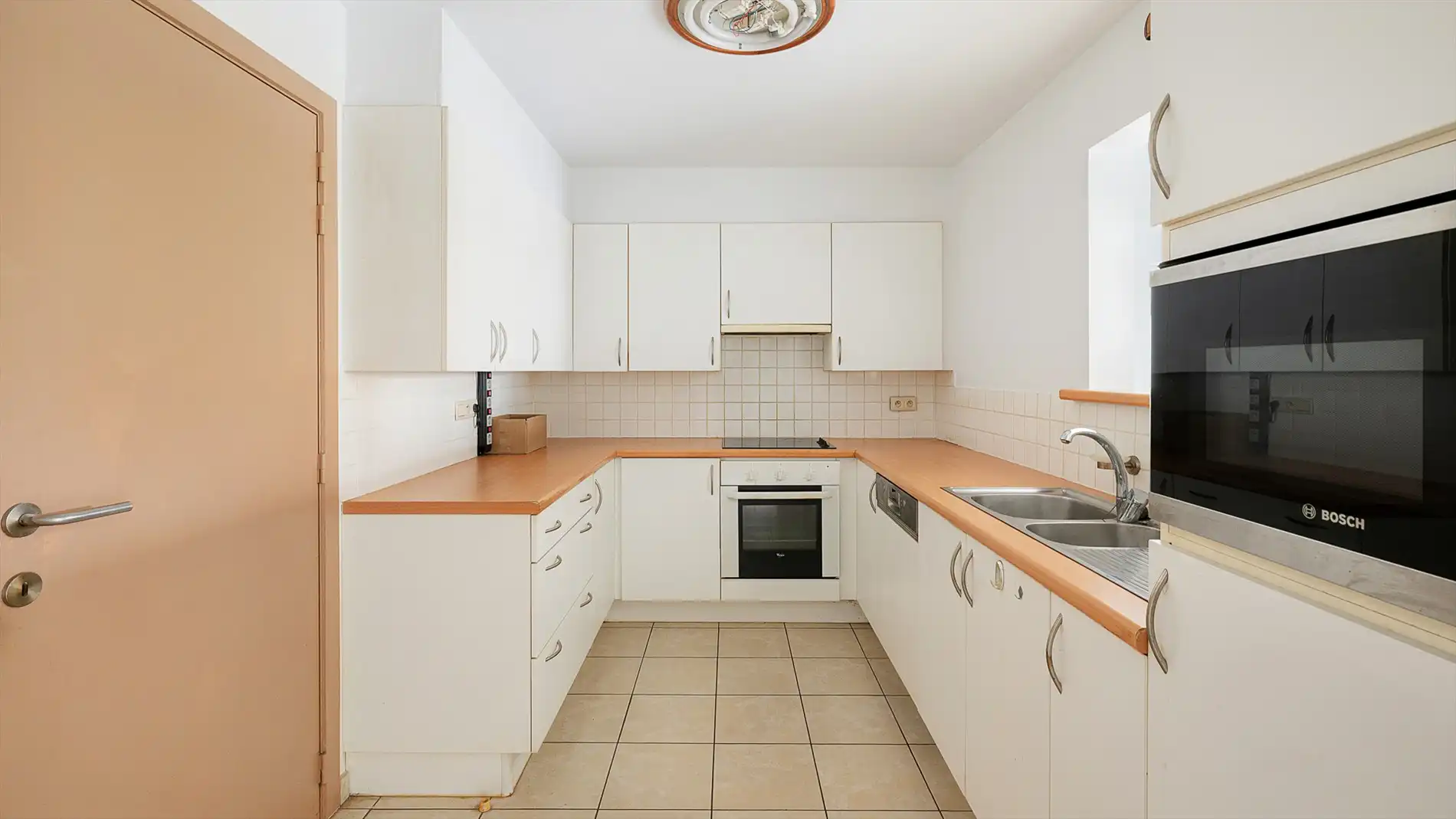 Ruim, breed appartement (105m²) te koop foto 13