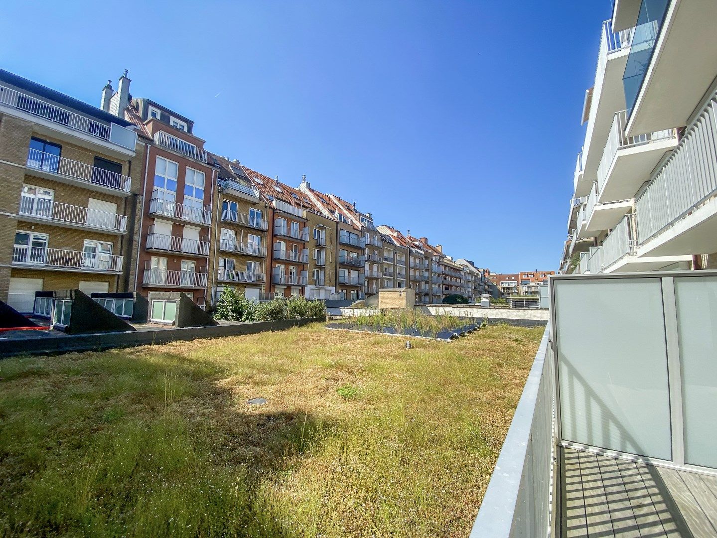 Nieuw appartement gelegen op de P. Parmentierlaan met ruim zonneterras (18m²) op wandelafstand van de Zeedijk foto 20