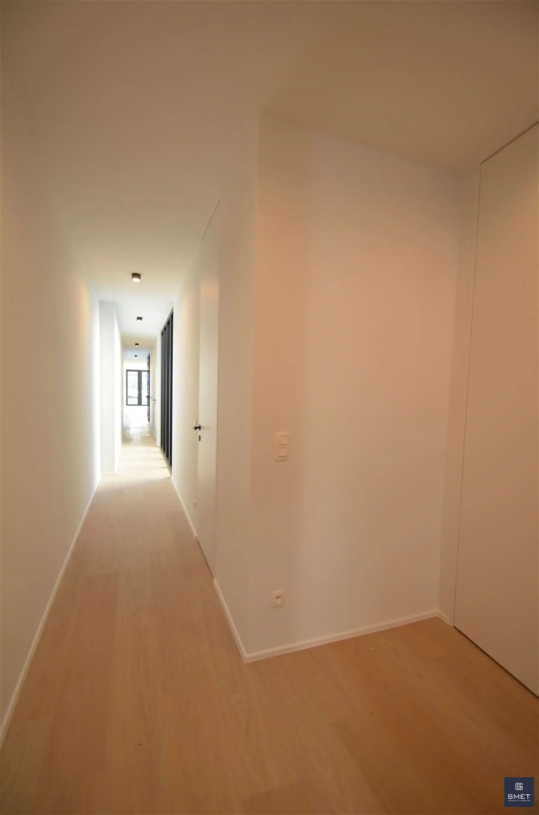 RUIM NIEUWBOUW 1V LOFTAPPT. TE HUUR foto 3