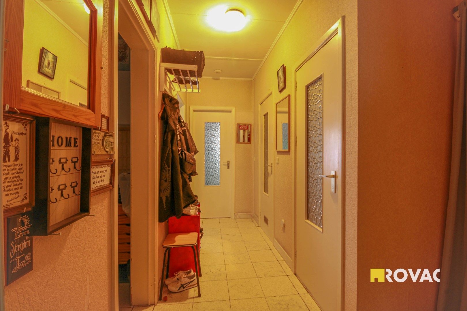 Op te frissen appartement met garage! foto 2