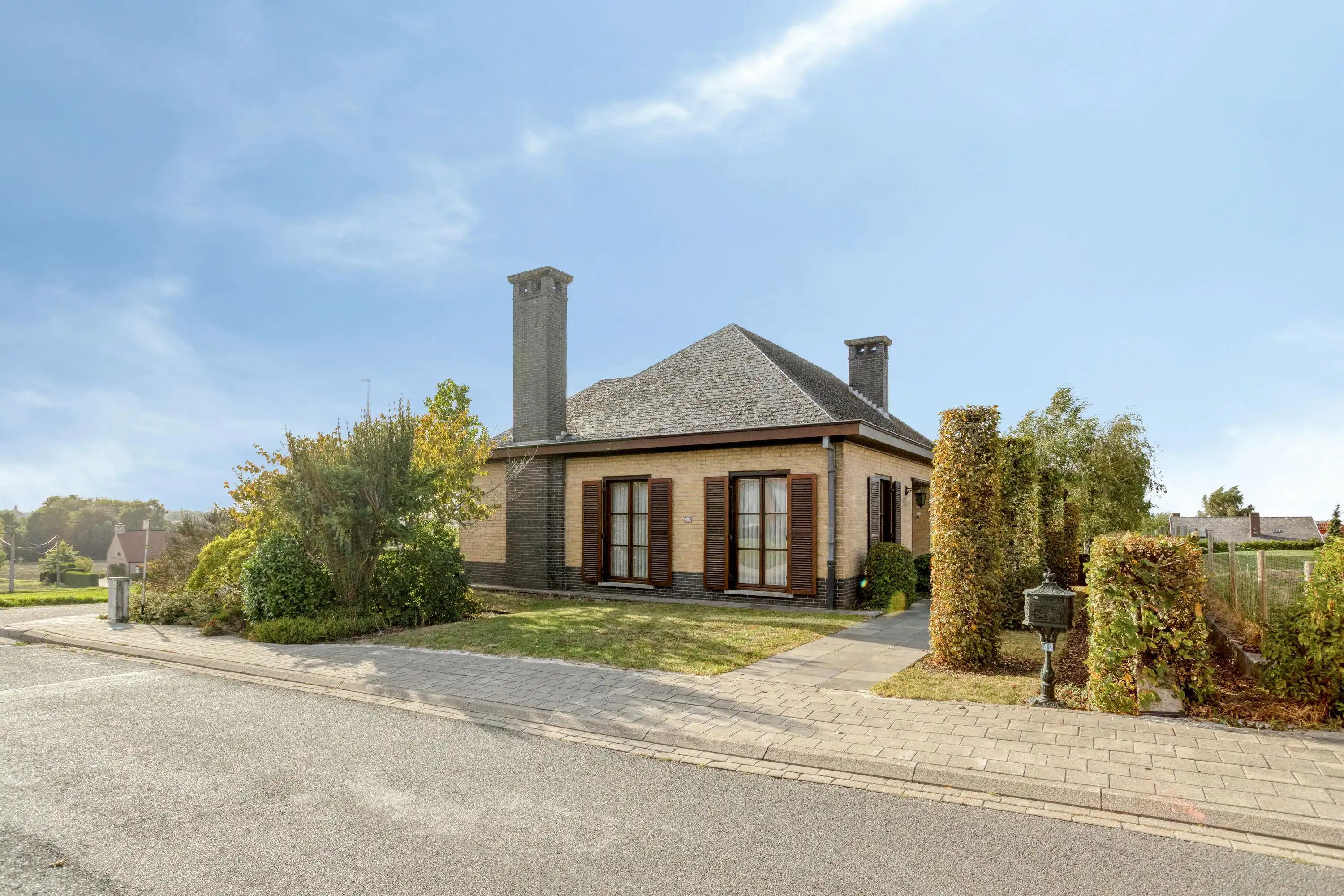 Ruime statige woning met mogelijkheden te koop in Deerlijk foto 26