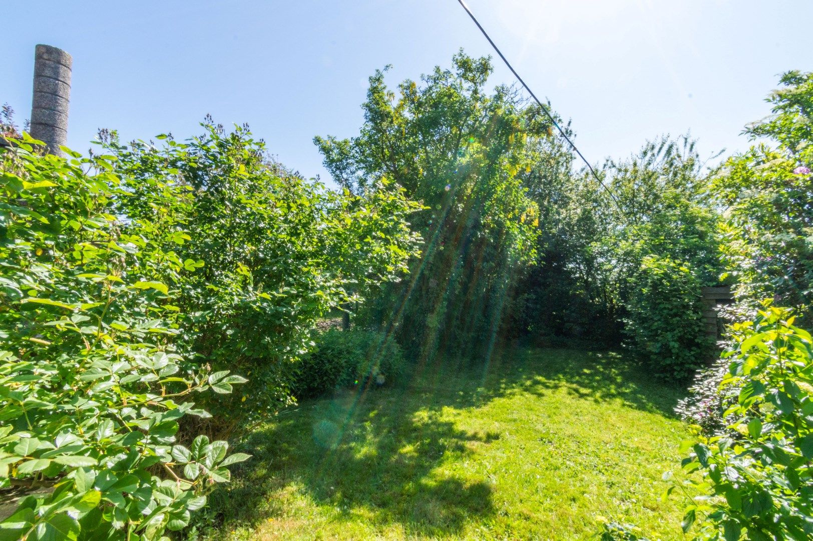 RUIME WONING MET 4 SLAAPKAMERS, GARAGE & ZUID-TUIN ! foto 6