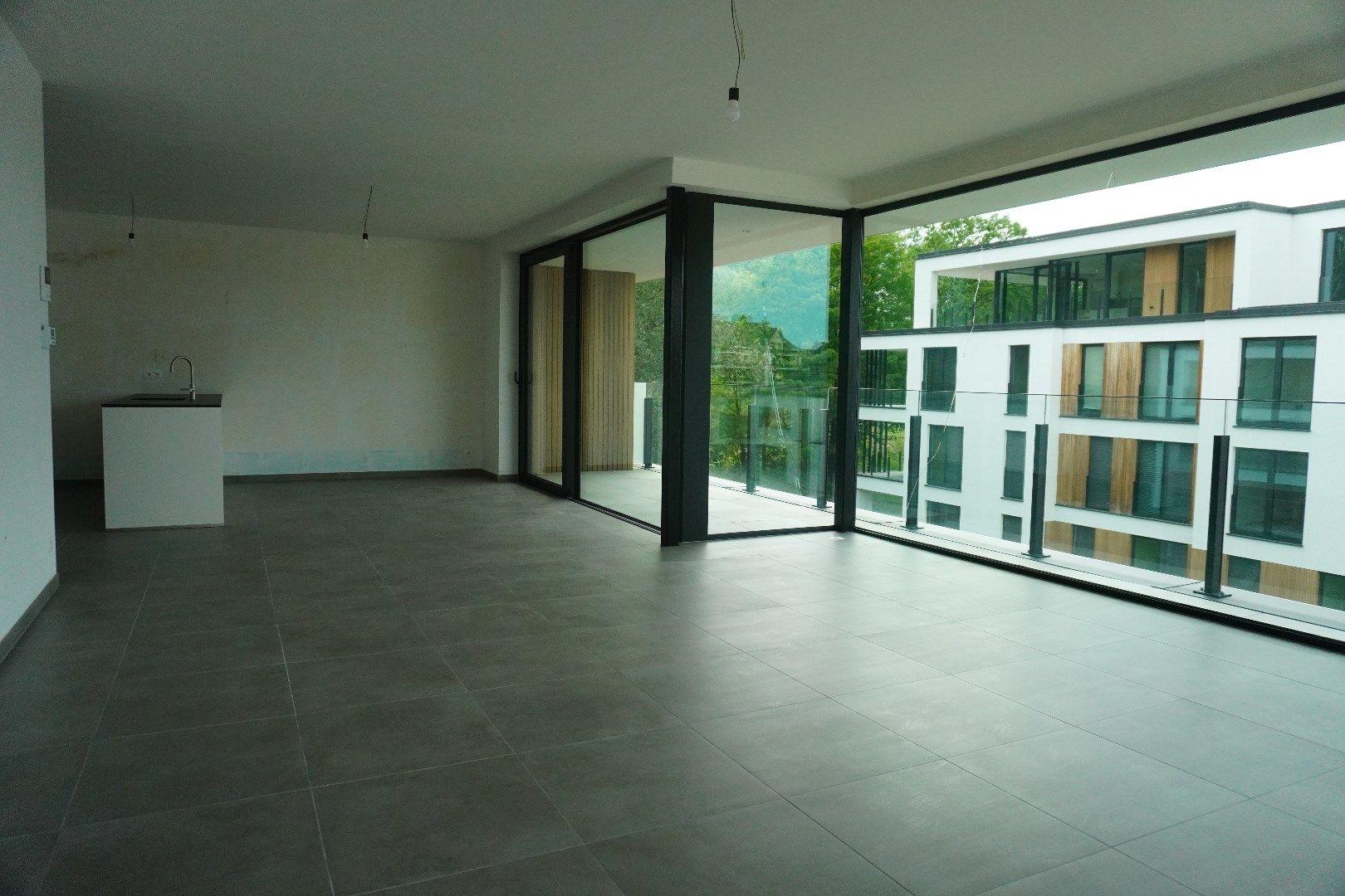 Uitzonderlijk en luxueus nieuwbouwappartement met 2 badkamers, 2 terrassen en autostaanplaats foto 9