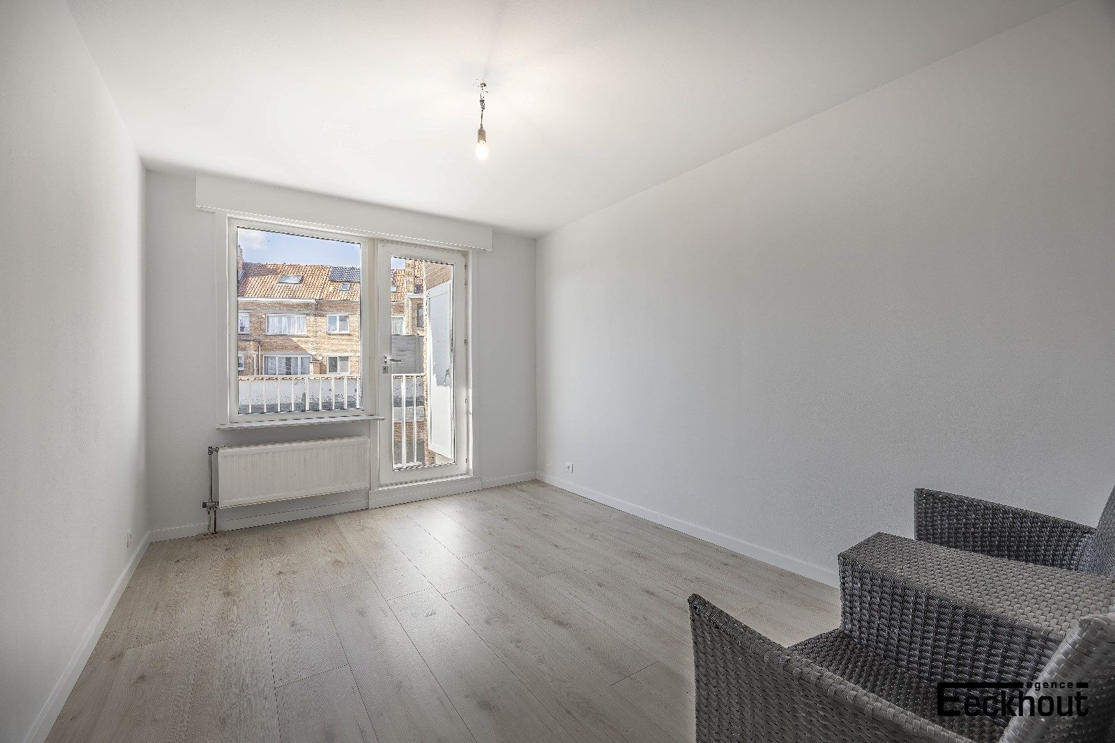 Lichtrijk appartement van 101m2 met supplementair 26m2 terrassen op gunstige ligging te Oostende! foto 8