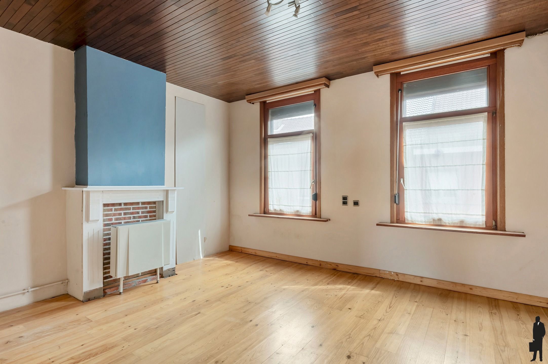 Ruime woning met 3 SLPK en koer in het centrum foto 11