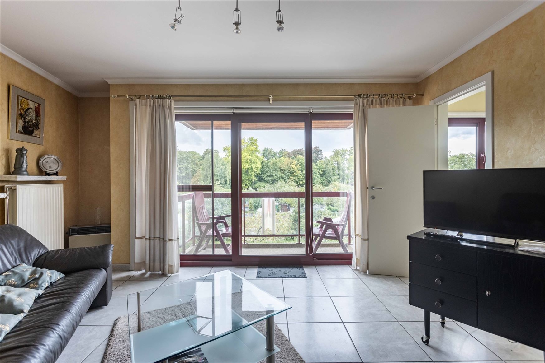 Instapklaar appartement met zonnig terras en topligging in Oudenaarde! foto 6