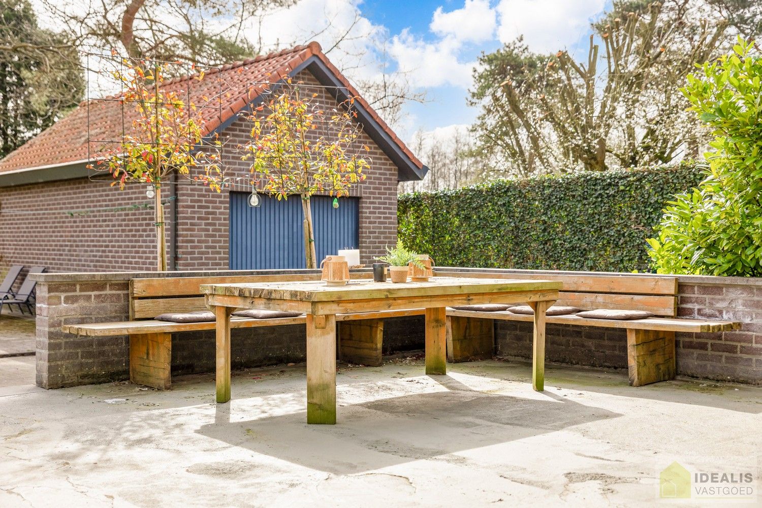 STATIGE, STRAKKE EN UITERST RUIME WONING/KANTOOR MET HOOGSTAANDE AFWERKING EN OOG VOOR DETAIL. VOORZIEN VAN 3 SLAAPKAMERS, RIANTE LEEFRUIMTES ÉN UNIEKE LANDSCAPE KANTOORRUIMTES OP RESIDENTIËLE DOCH GUNSTIGE LOCATIE! foto 52
