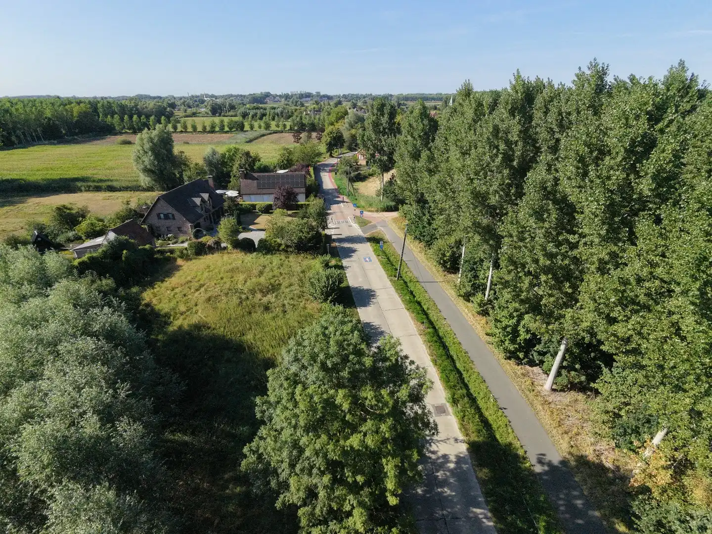 Toegankelijk stuk weidegrond op prachtige locatie foto 6